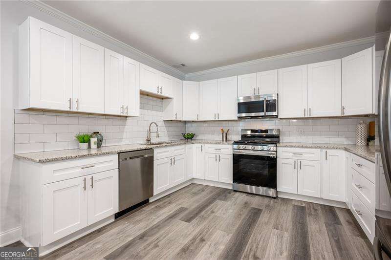 872 Beryl Street Sw Property Photo 5