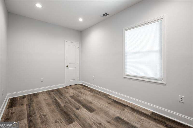 872 Beryl Street Sw Property Photo 18