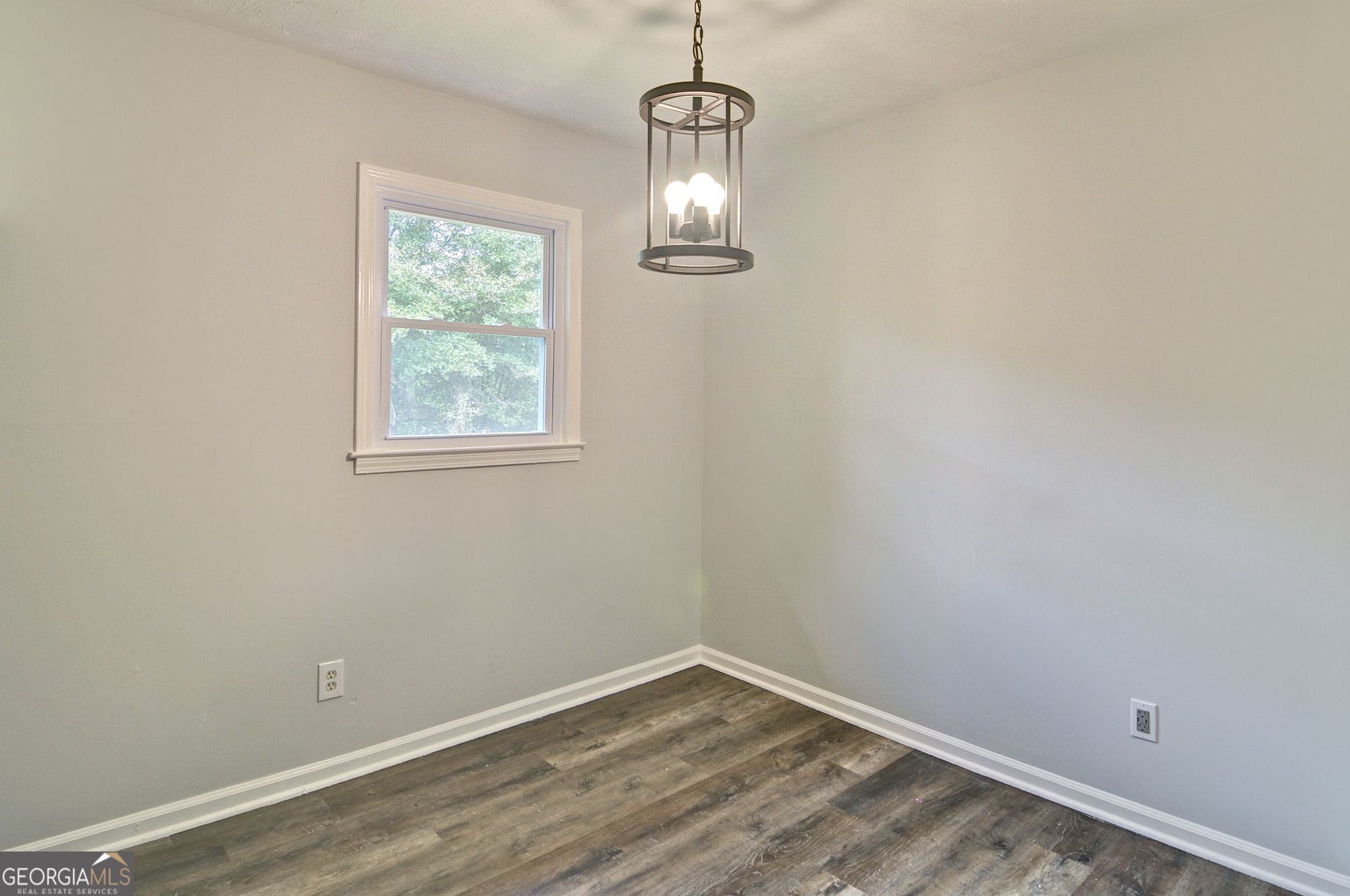 3939 Morris Circle Property Photo 8