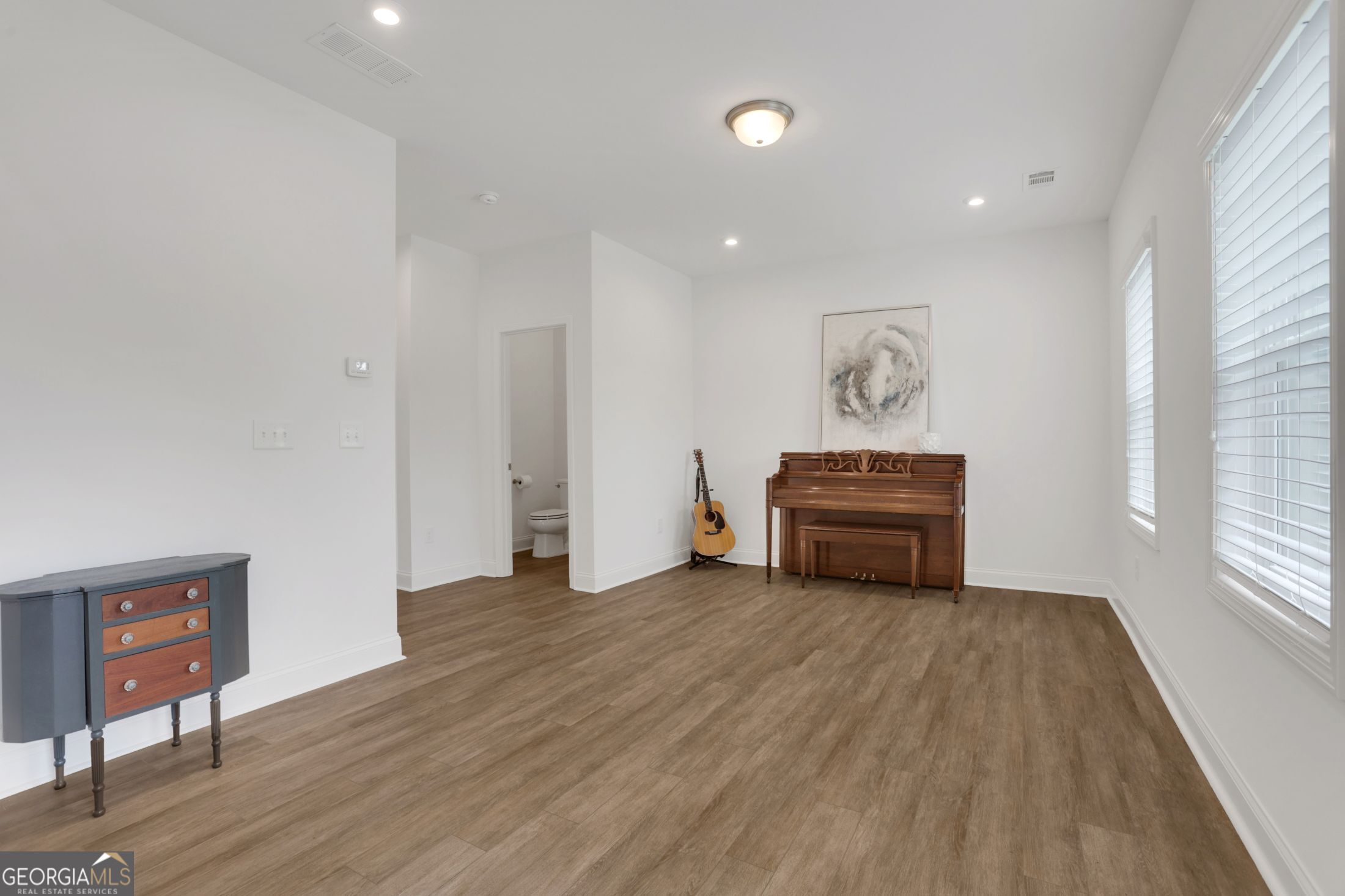 3410 Hardy Street Property Photo 2