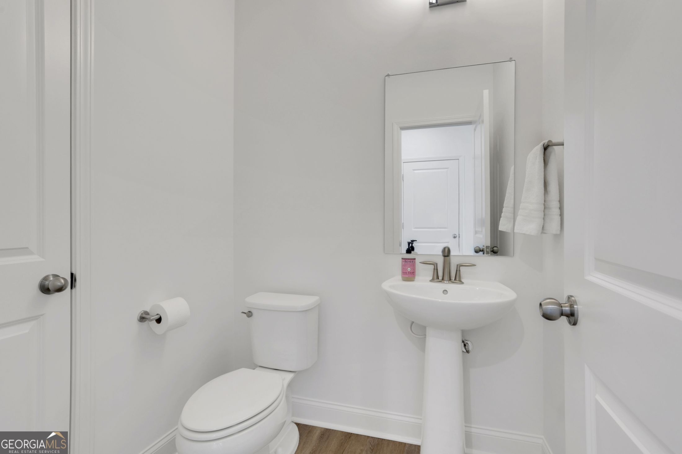 3410 Hardy Street Property Photo 4
