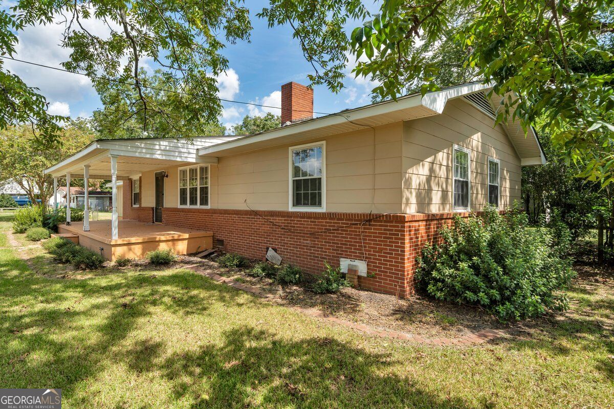 1102 N 3rd Street Property Photo 48