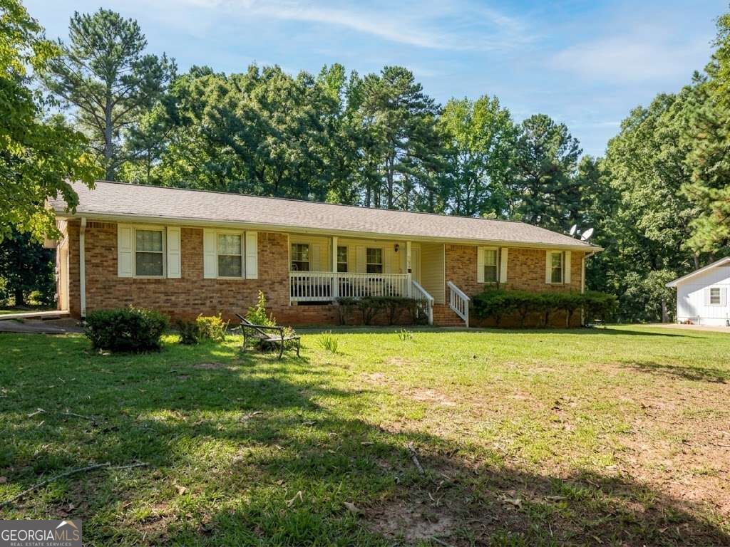 160 Helen Lane Property Photo 1