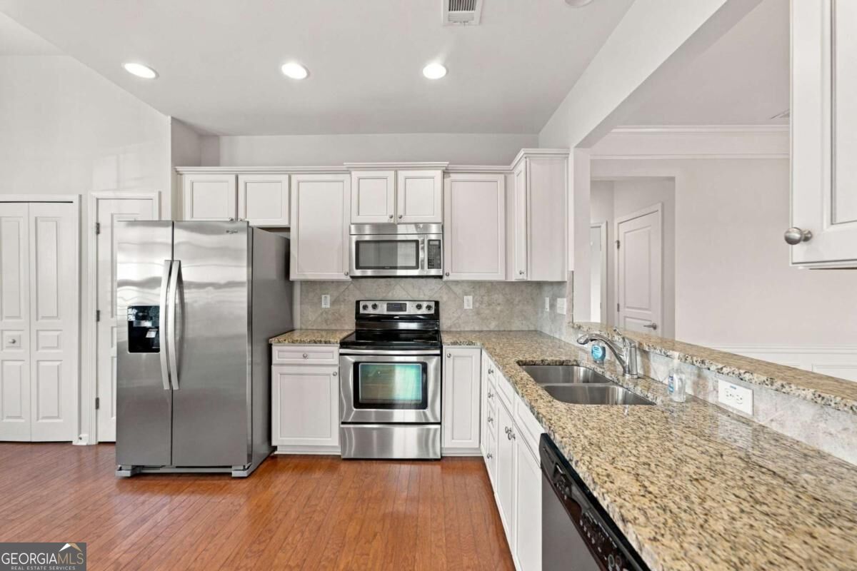 6235 Ivy Stone Way Property Photo 10