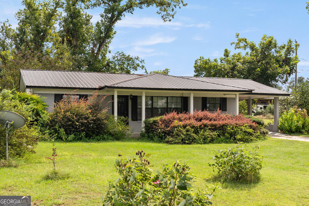 27 Patricia Lane Property Photo 1