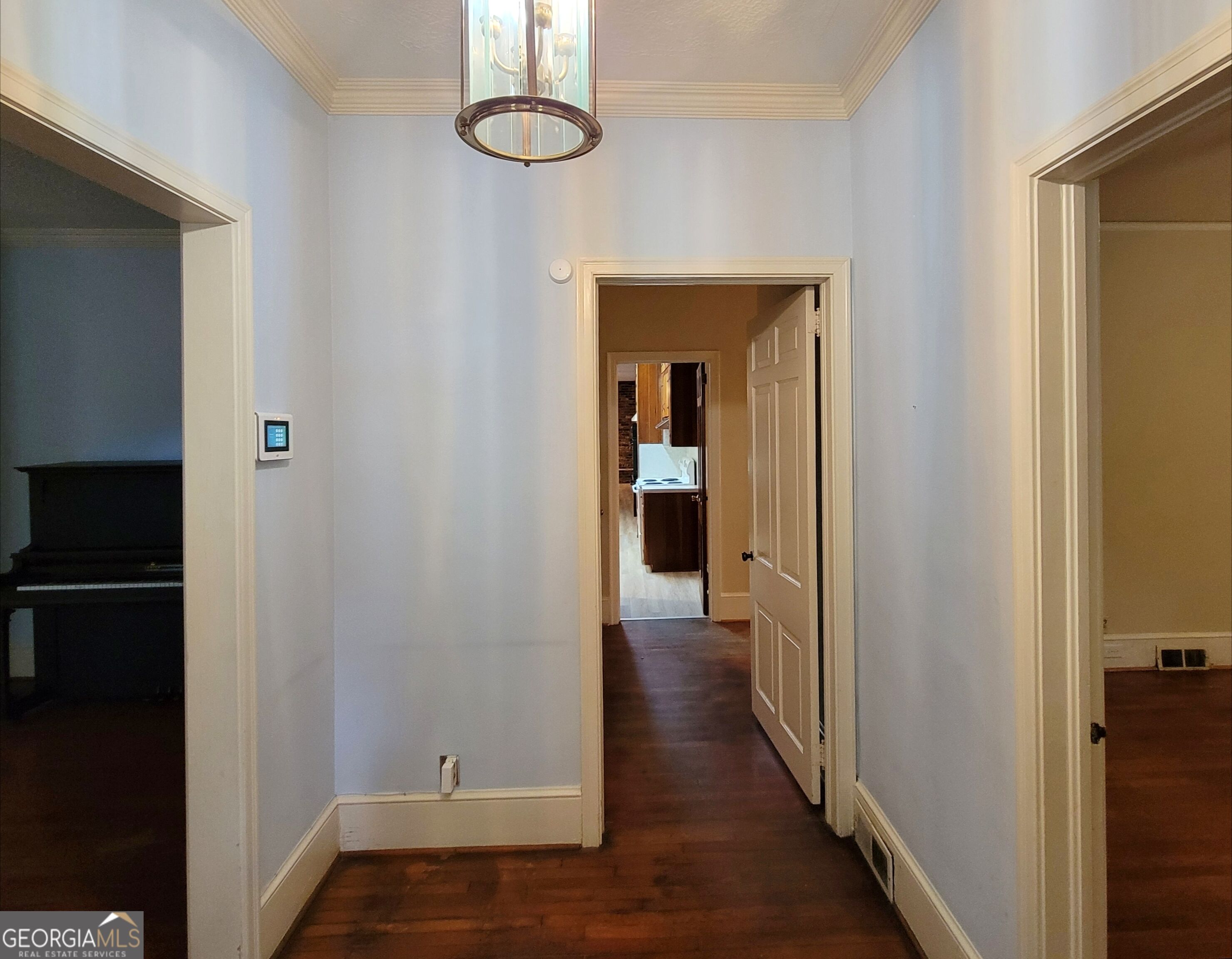 73 W Wright Street Property Photo 8