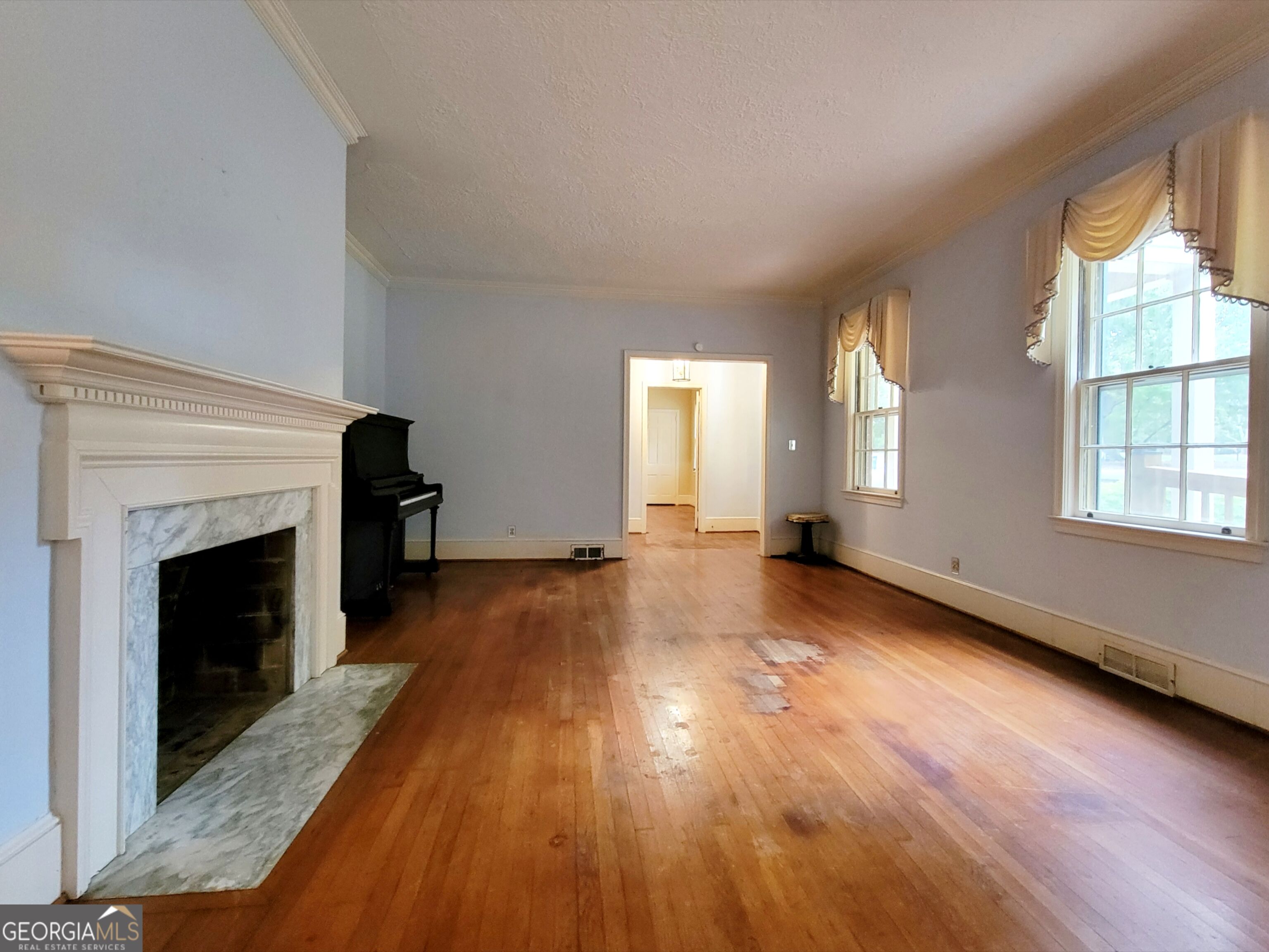 73 W Wright Street Property Photo 11
