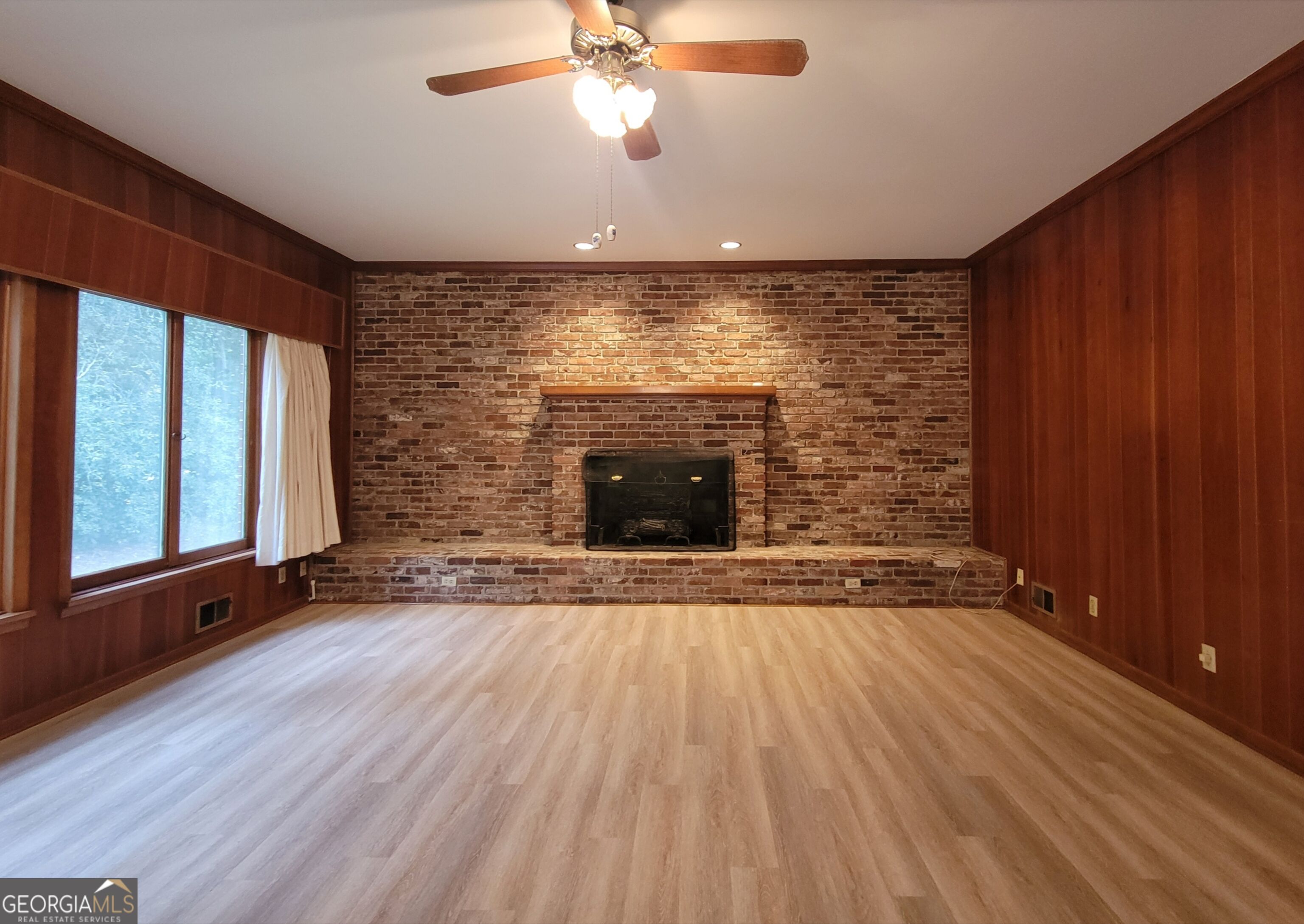 73 W Wright Street Property Photo 15