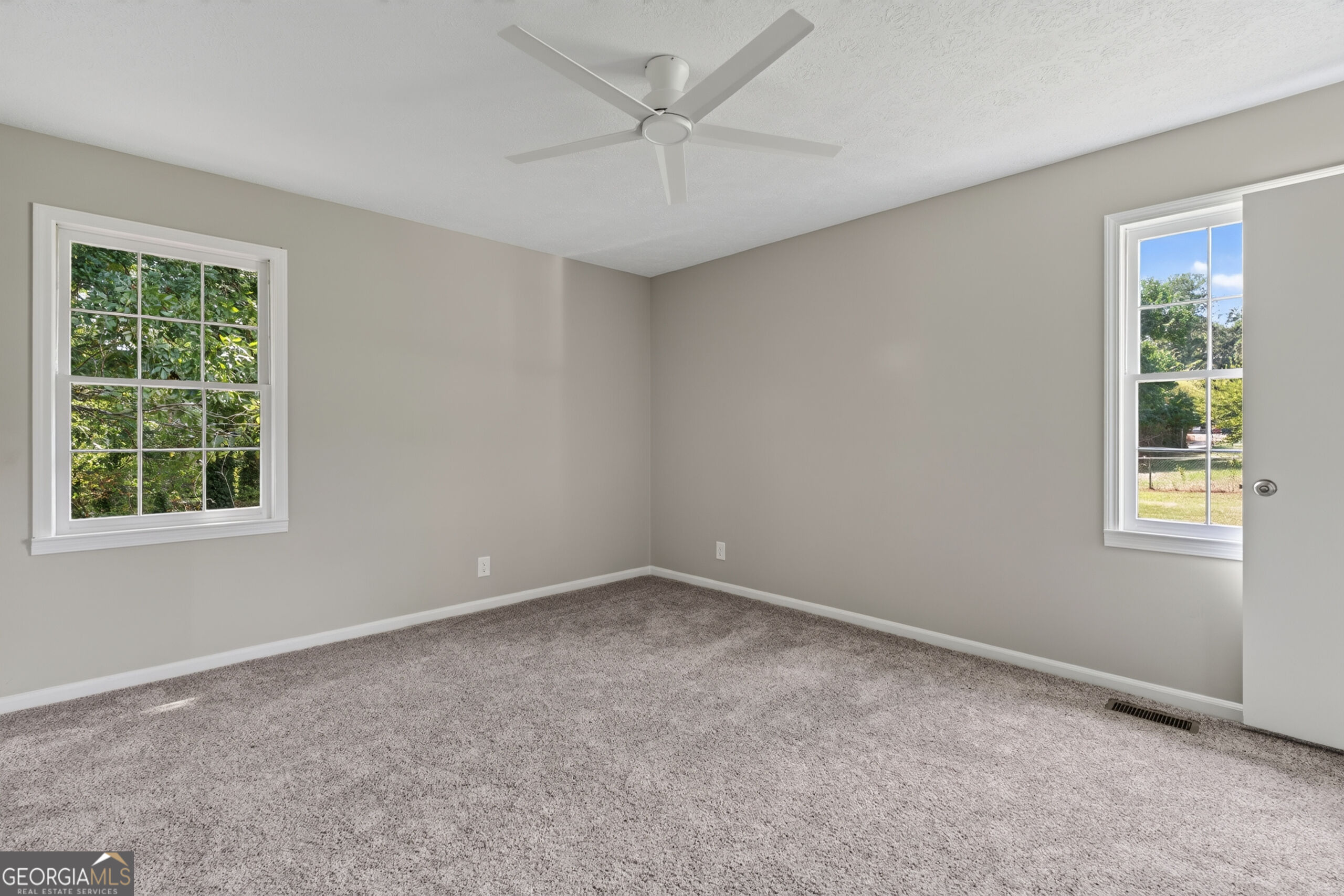5038 Wingate Drive Property Photo 28