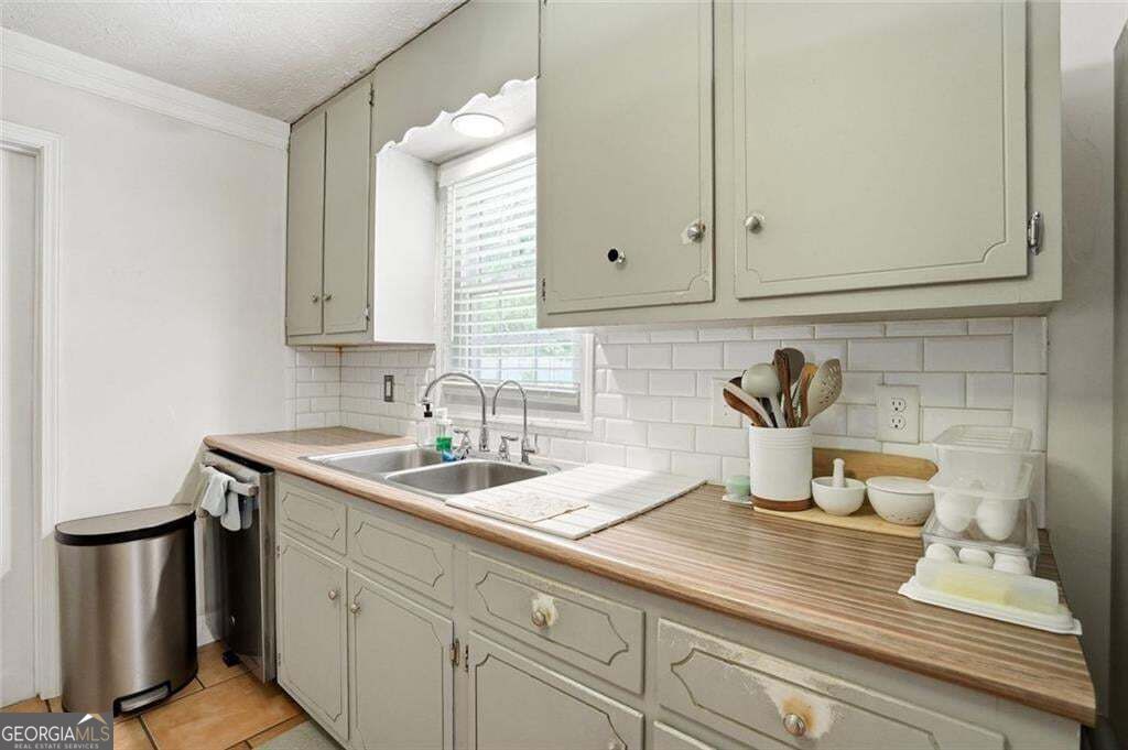 40 Oak Hill Drive Property Photo 14