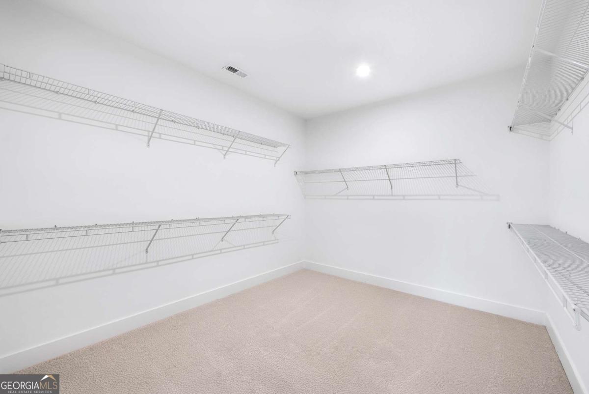 1004 Inlet Court Property Photo 13