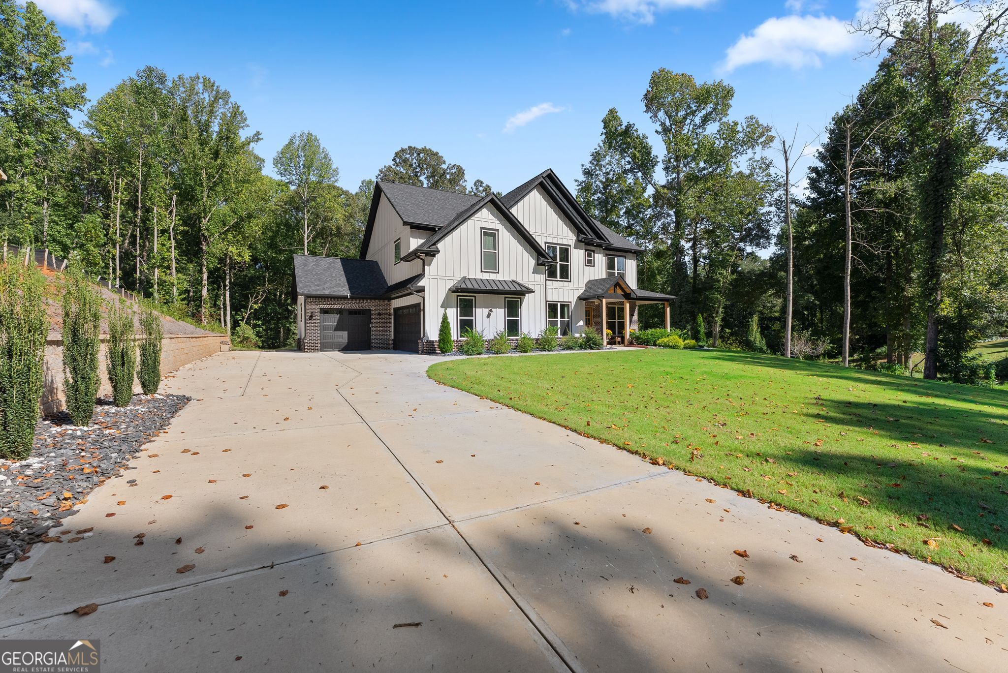1144 Lexington Ridge Road Property Photo 3
