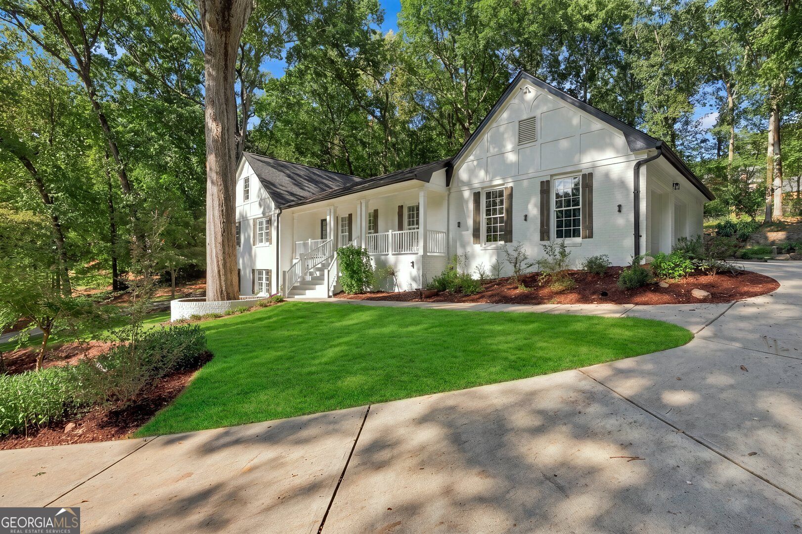1761 E Gate Drive Property Photo 1