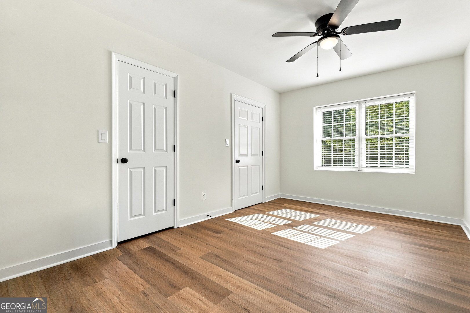 1761 E Gate Drive Property Photo 27