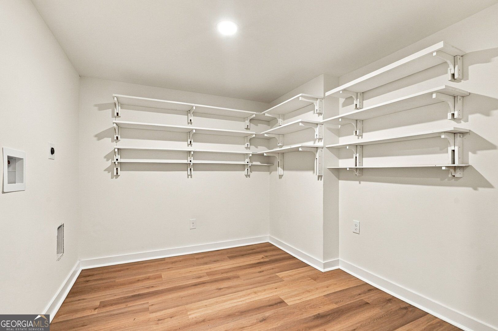 1761 E Gate Drive Property Photo 32