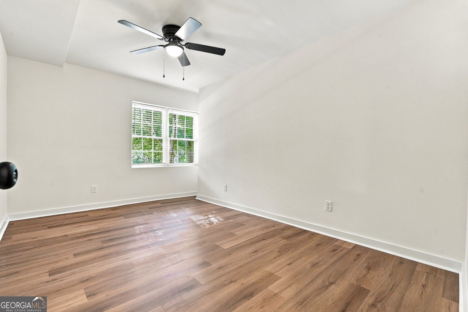 1761 E Gate Drive Property Photo 33