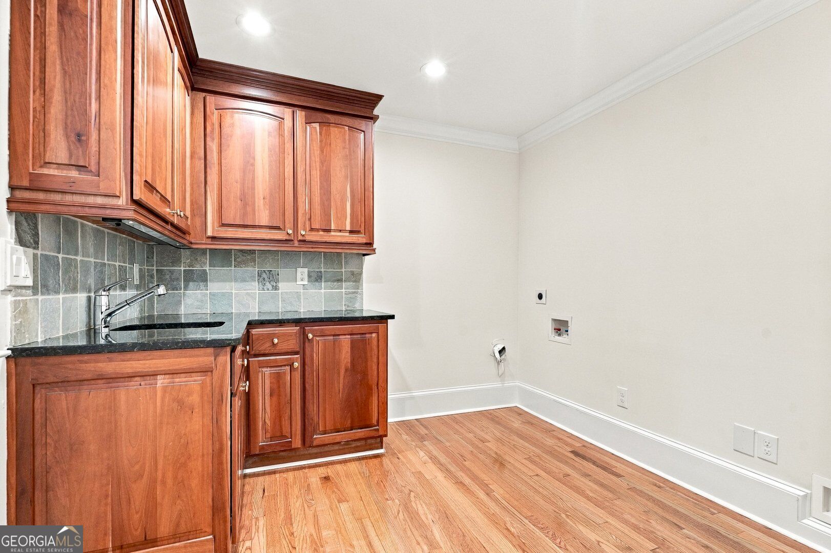 1761 E Gate Drive Property Photo 38