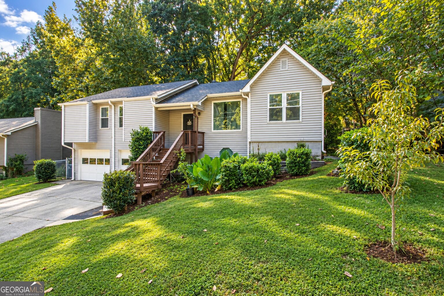 4020 Sumit Wood Drive Nw Property Photo 3