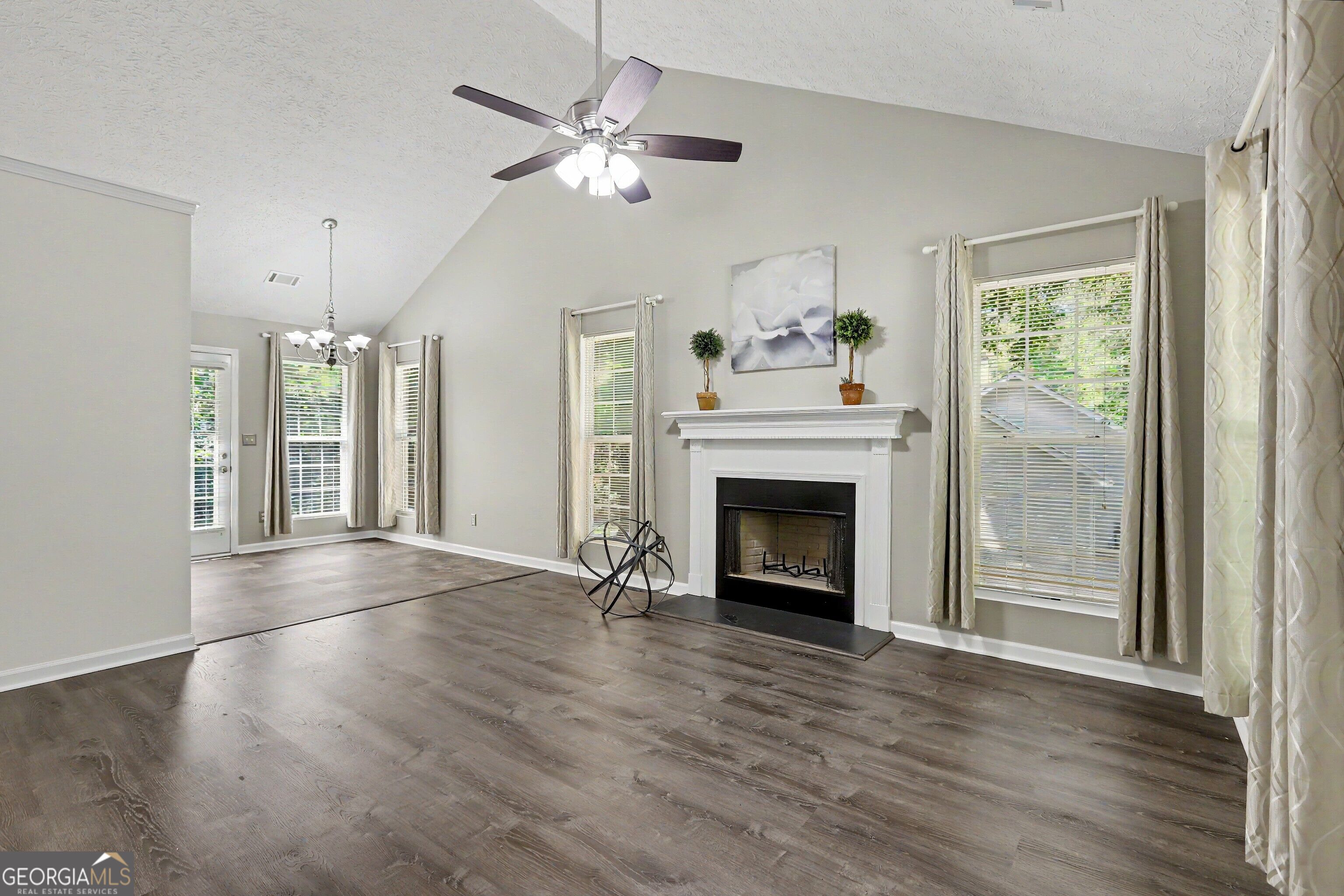 33 Tanager Court Property Photo 2