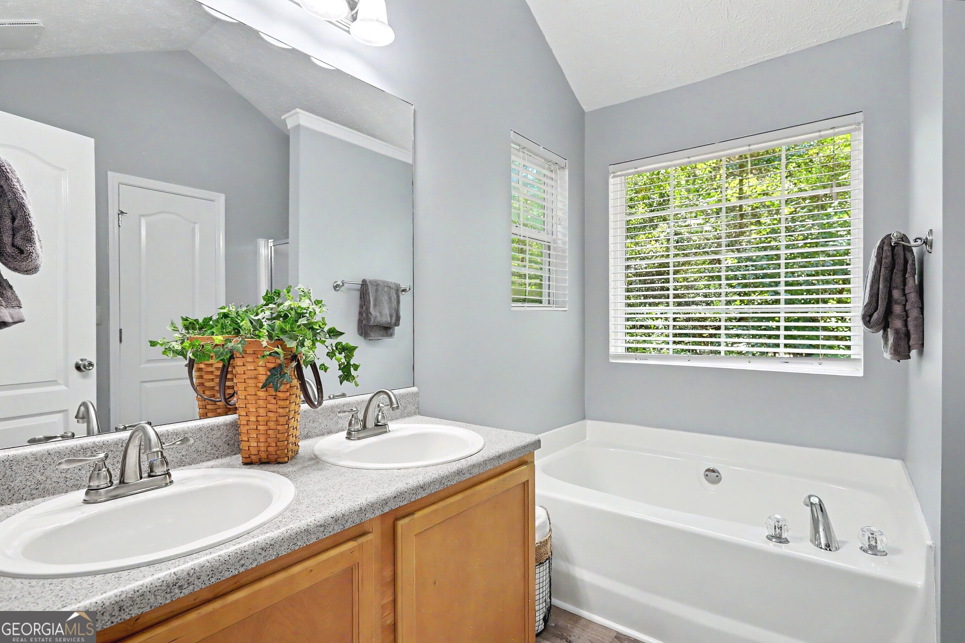33 Tanager Court Property Photo 6