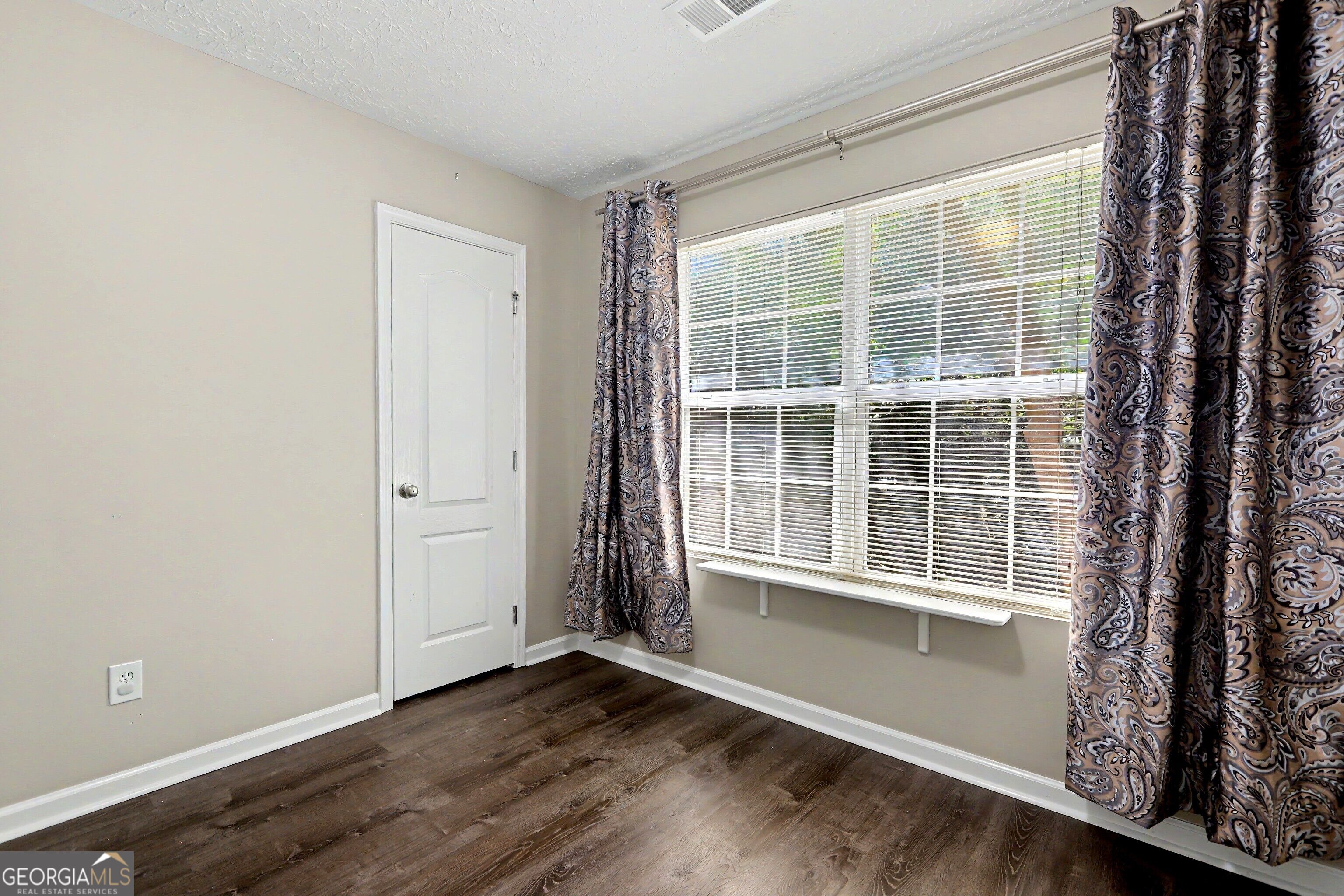 33 Tanager Court Property Photo 7