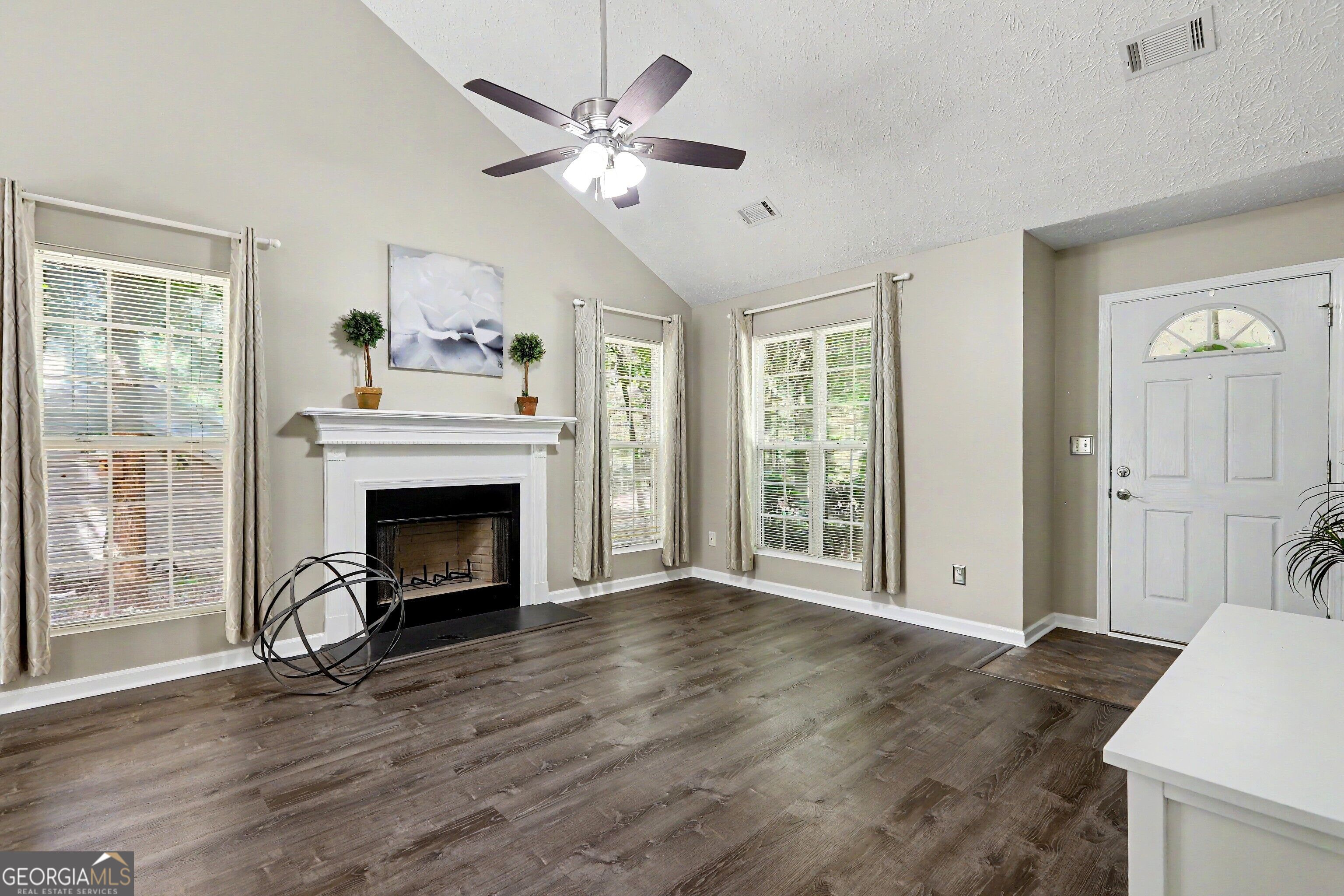 33 Tanager Court Property Photo 11