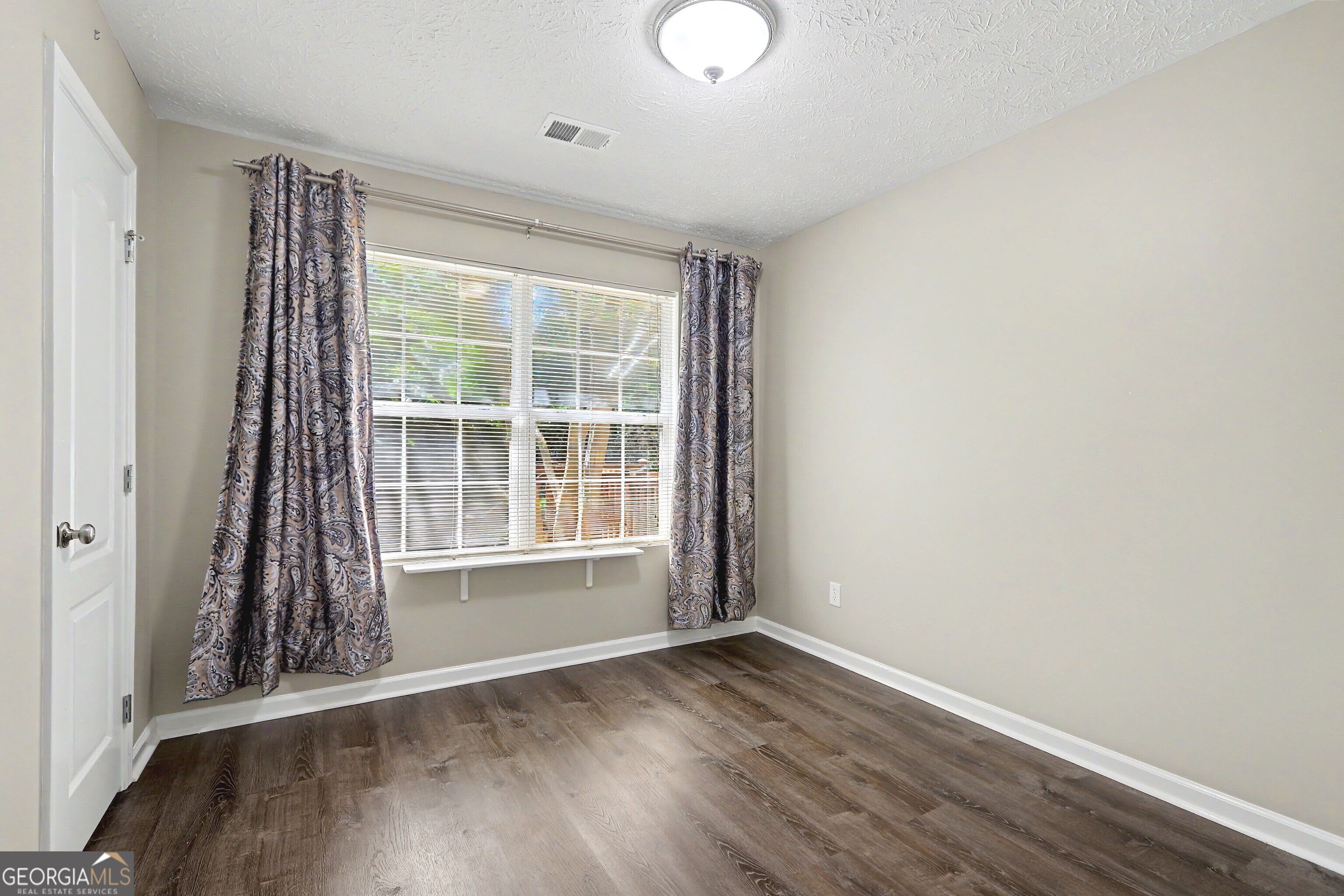 33 Tanager Court Property Photo 16