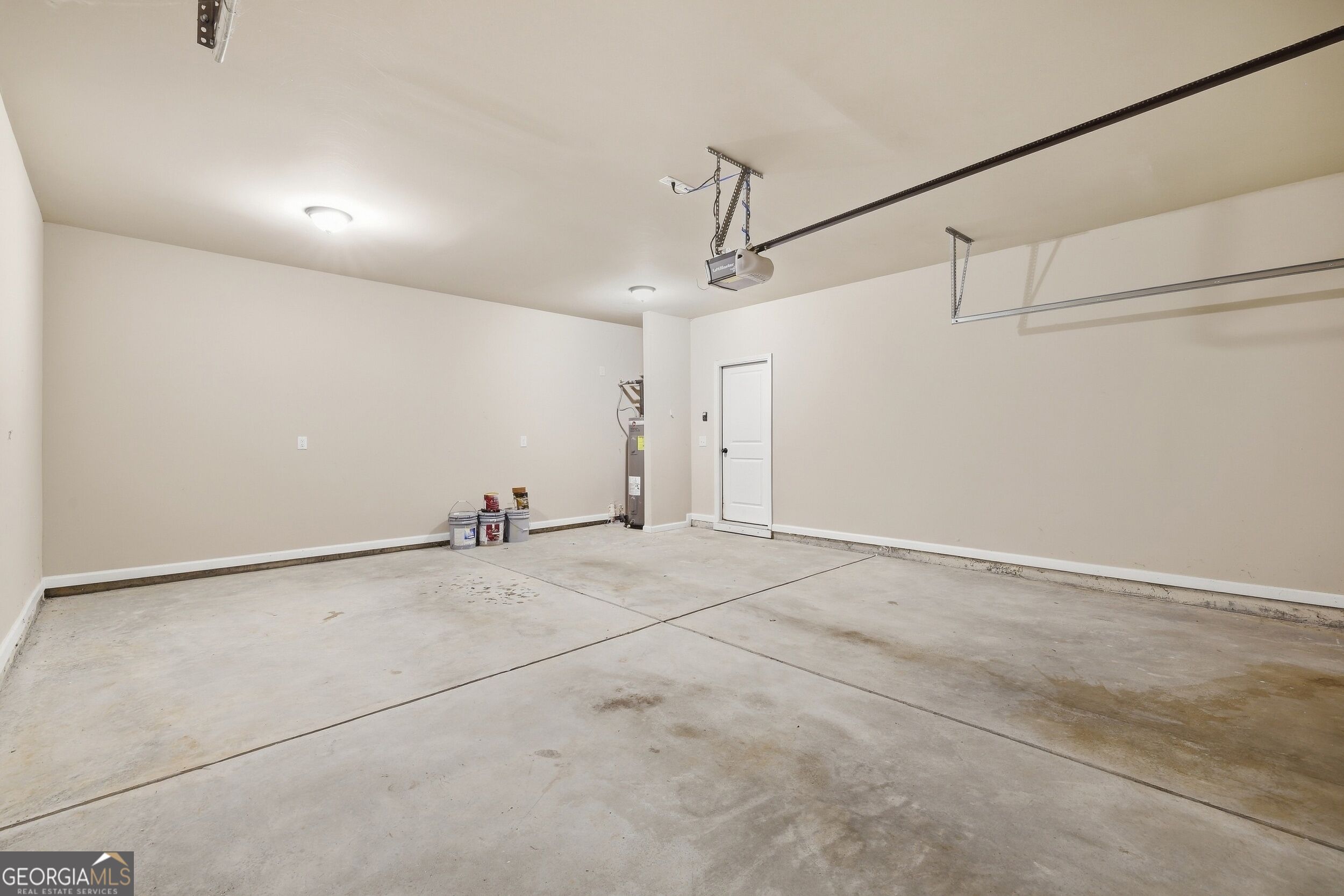 275 Huntington Manor Court # 18 Property Photo 17