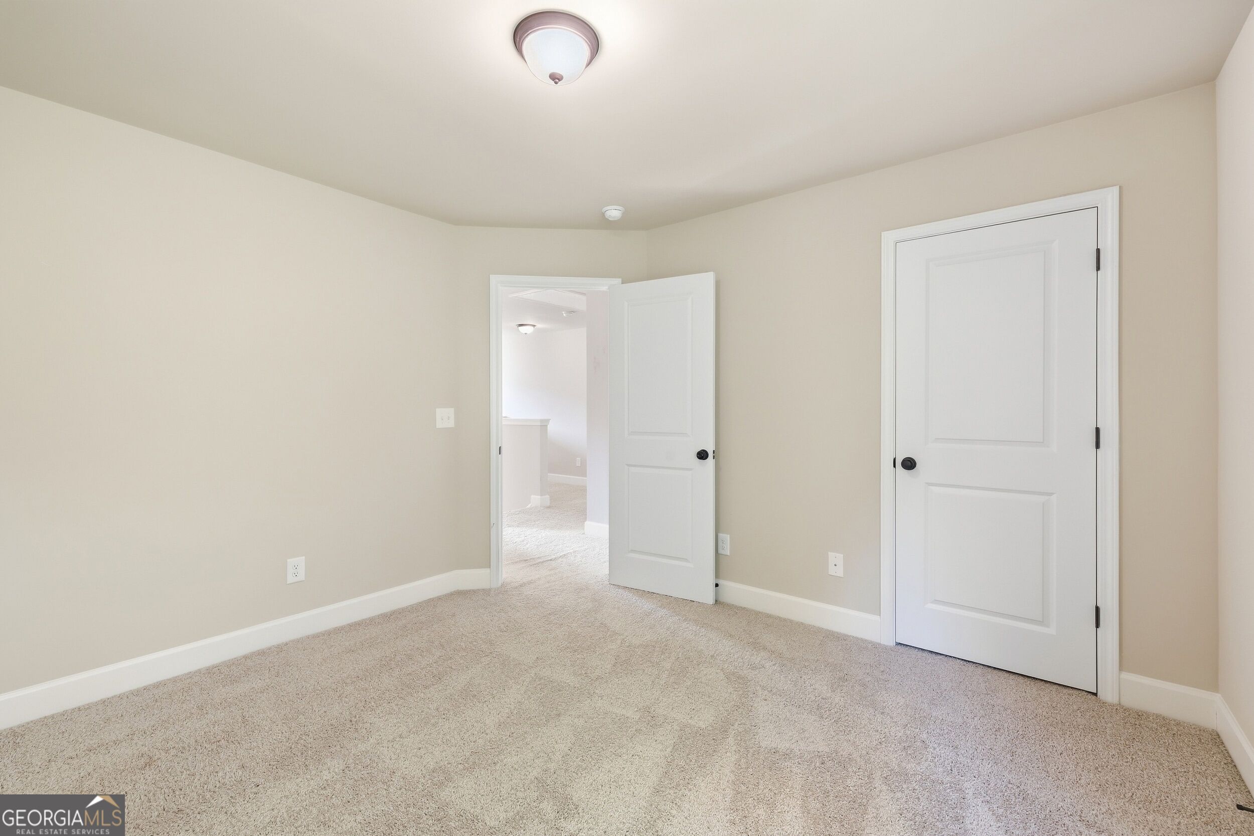 275 Huntington Manor Court # 18 Property Photo 23
