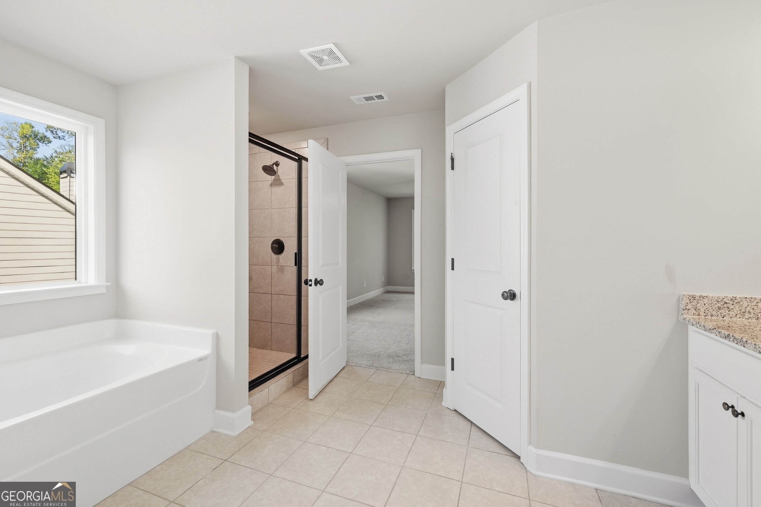 275 Huntington Manor Court # 18 Property Photo 34