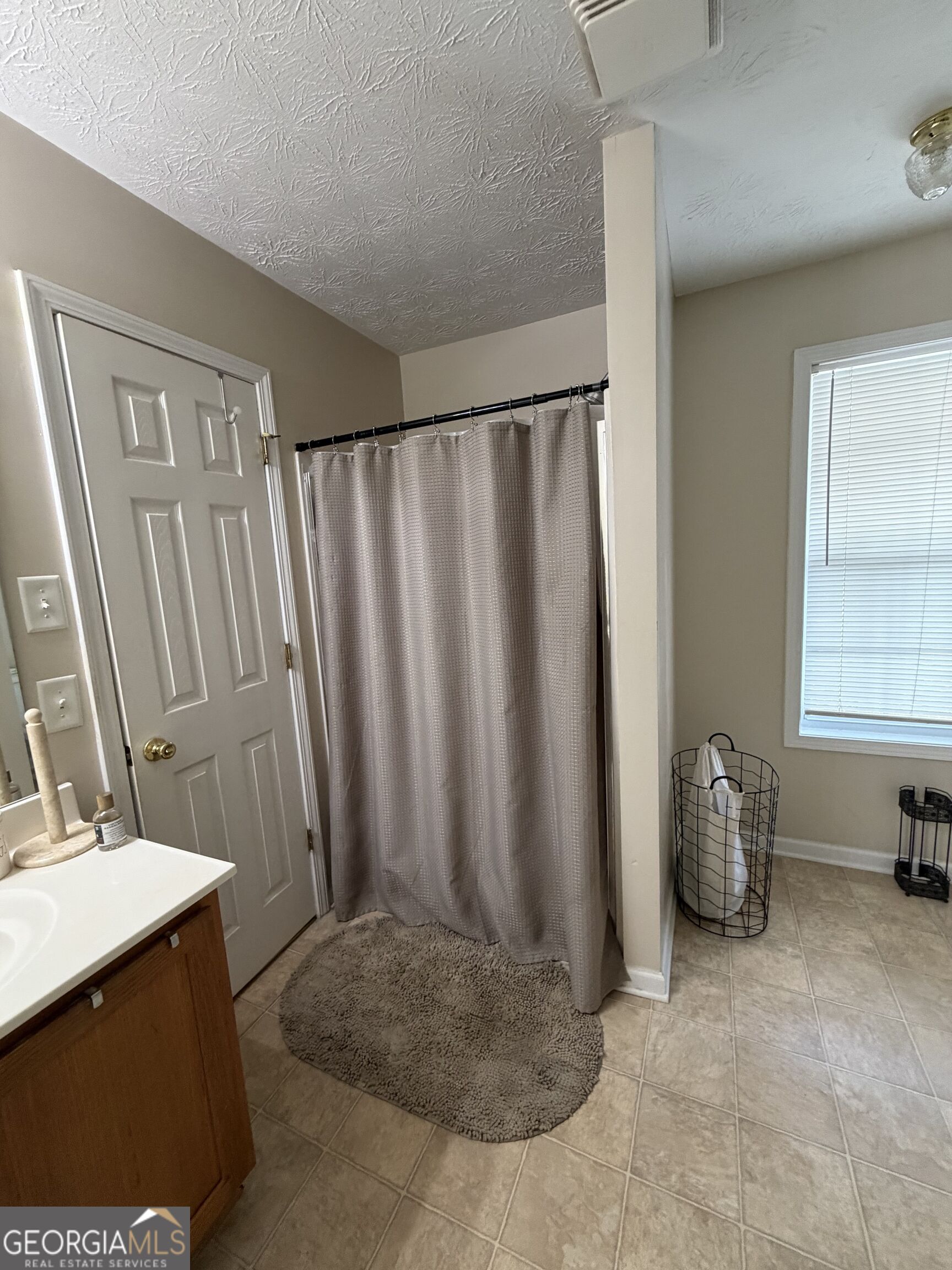 667 Lakes Circle Property Photo 16