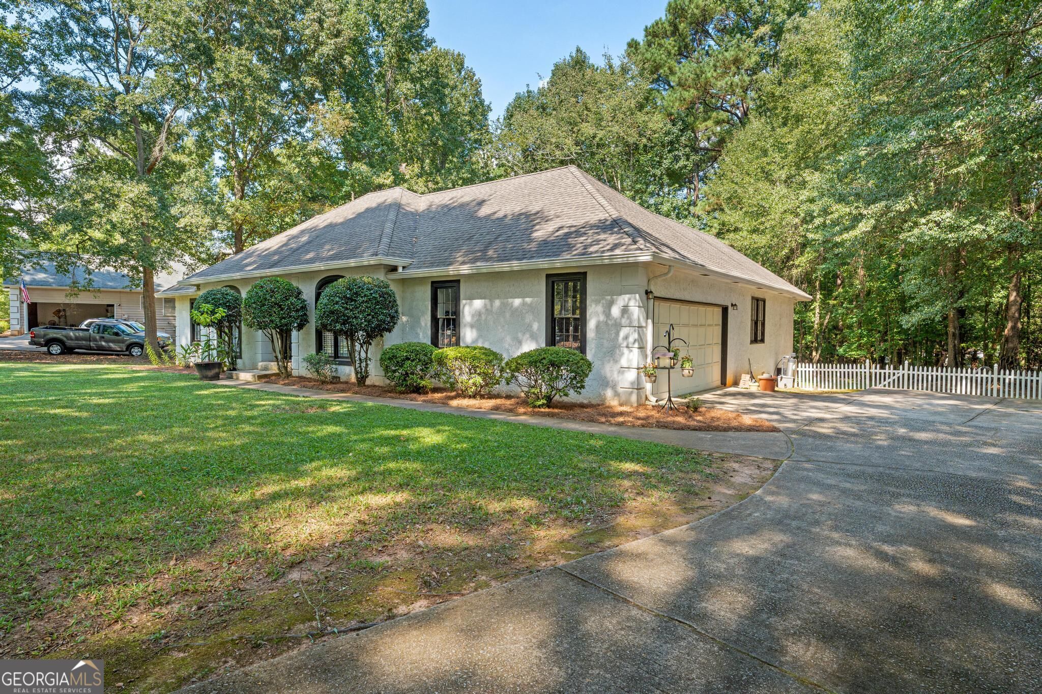 215 Clearview Circle Property Photo 36