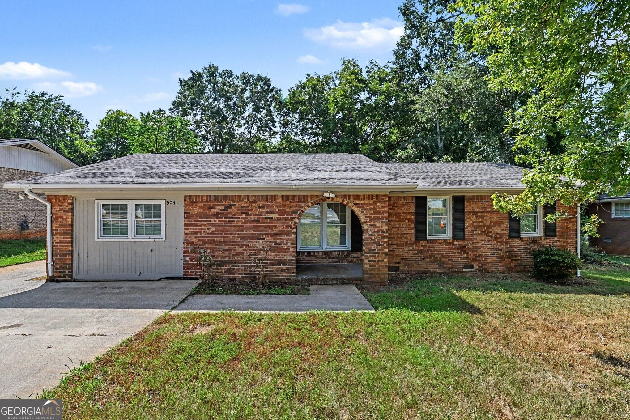 5041 W Mountain Street Property Photo 1