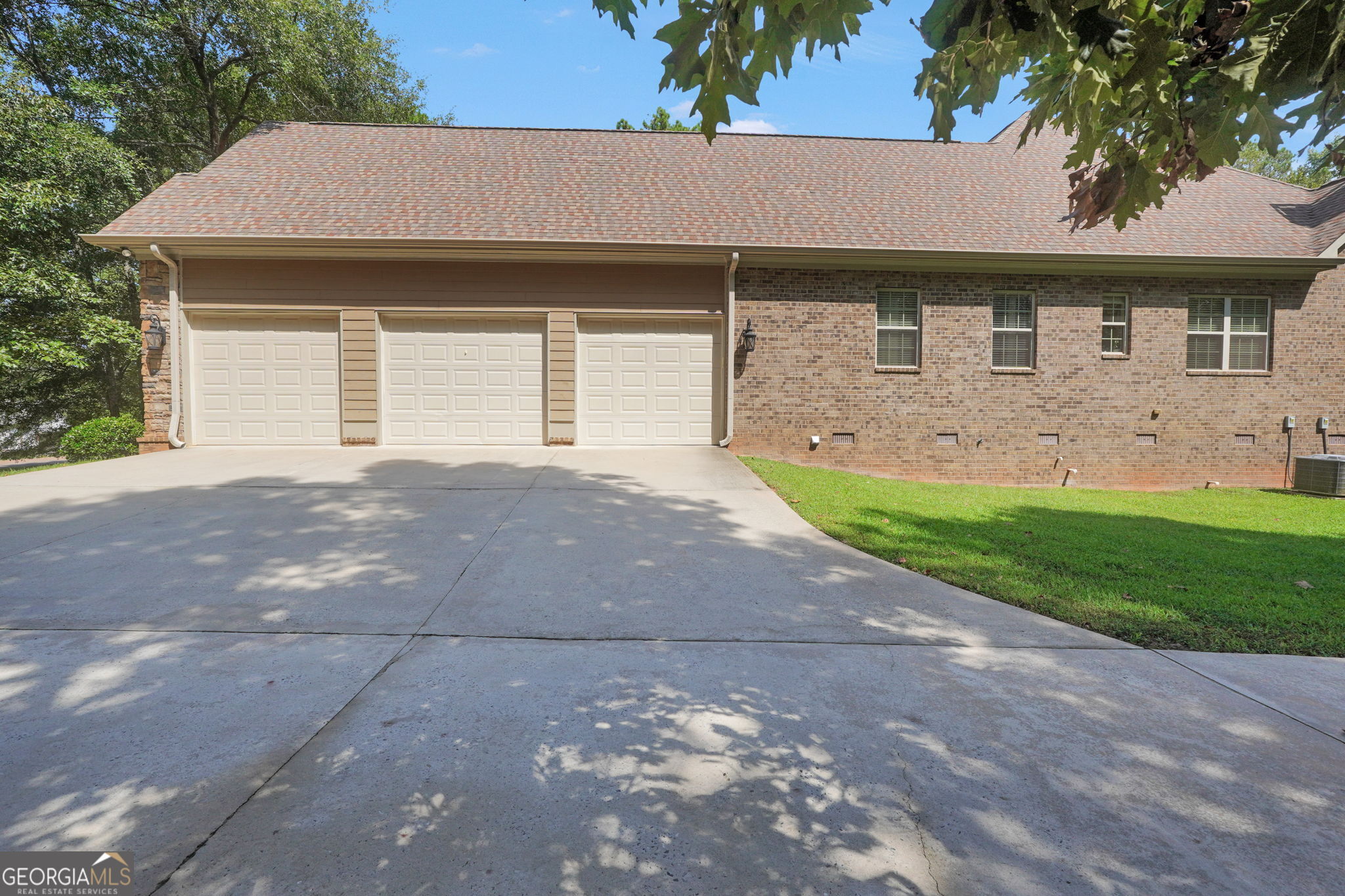 505 Crescent Drive Property Photo 10