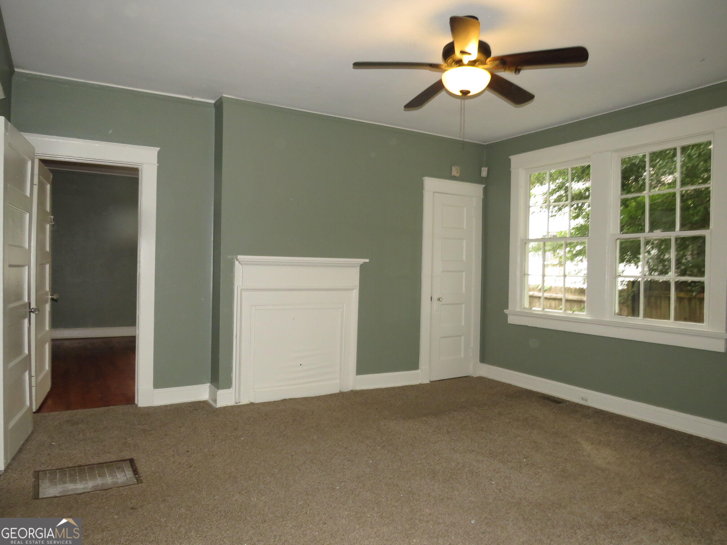 574 Lane Street Property Photo 11