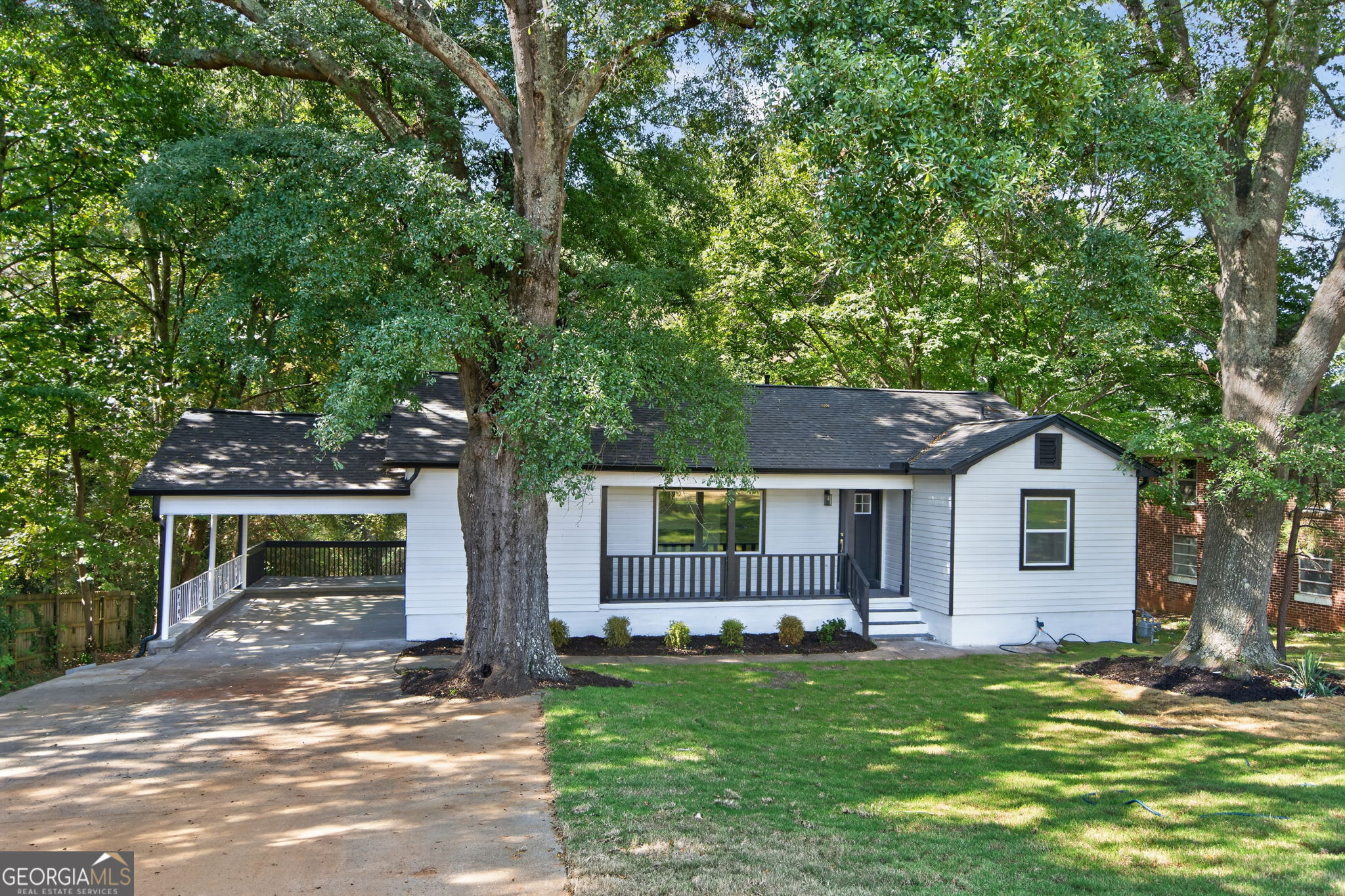 2880 Old Norcross Road Property Photo 7