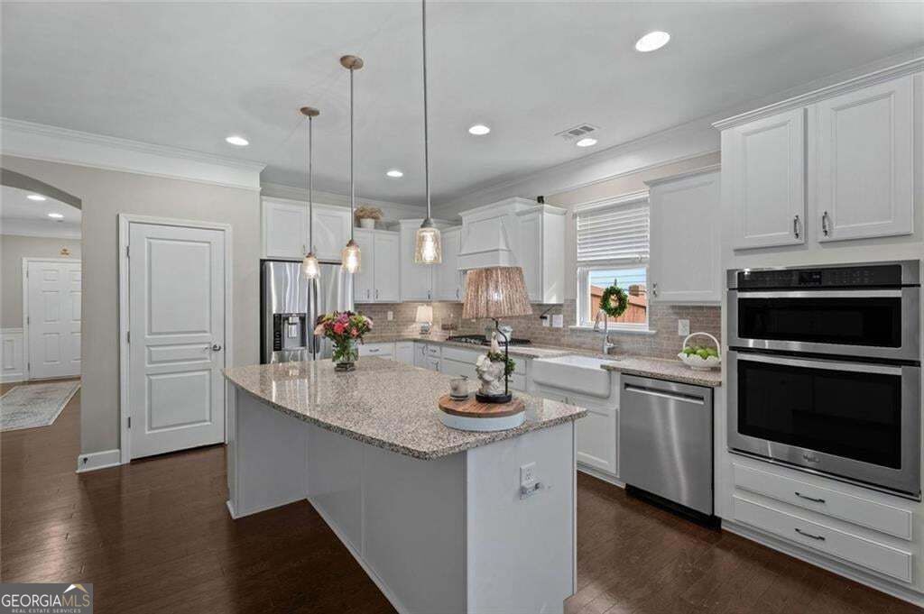 7235 Ashford Manor Way Property Photo 3