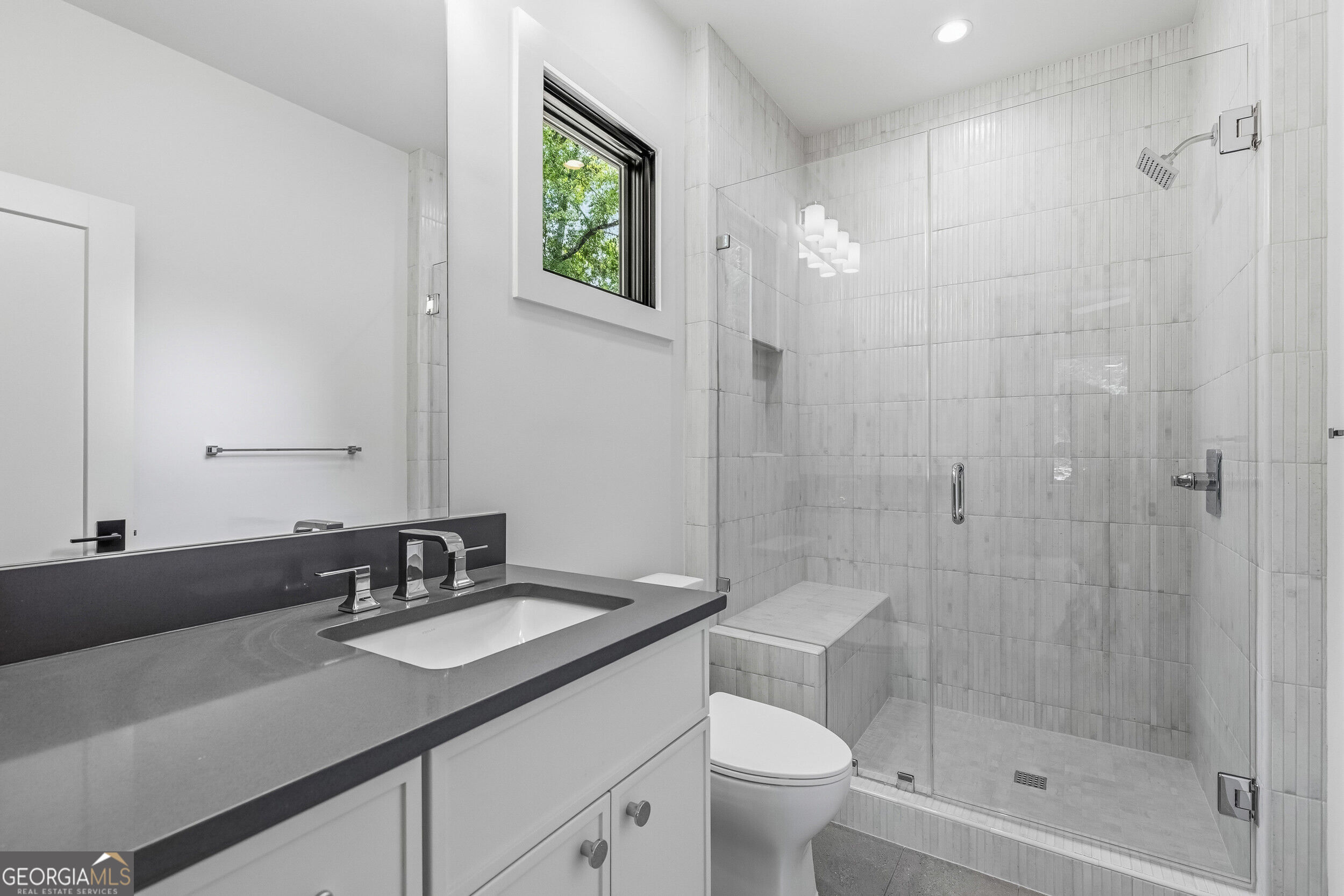 246 Garland Avenue Property Photo 29