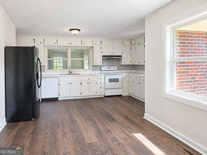 3411 W State Rte 53 W Property Photo 9