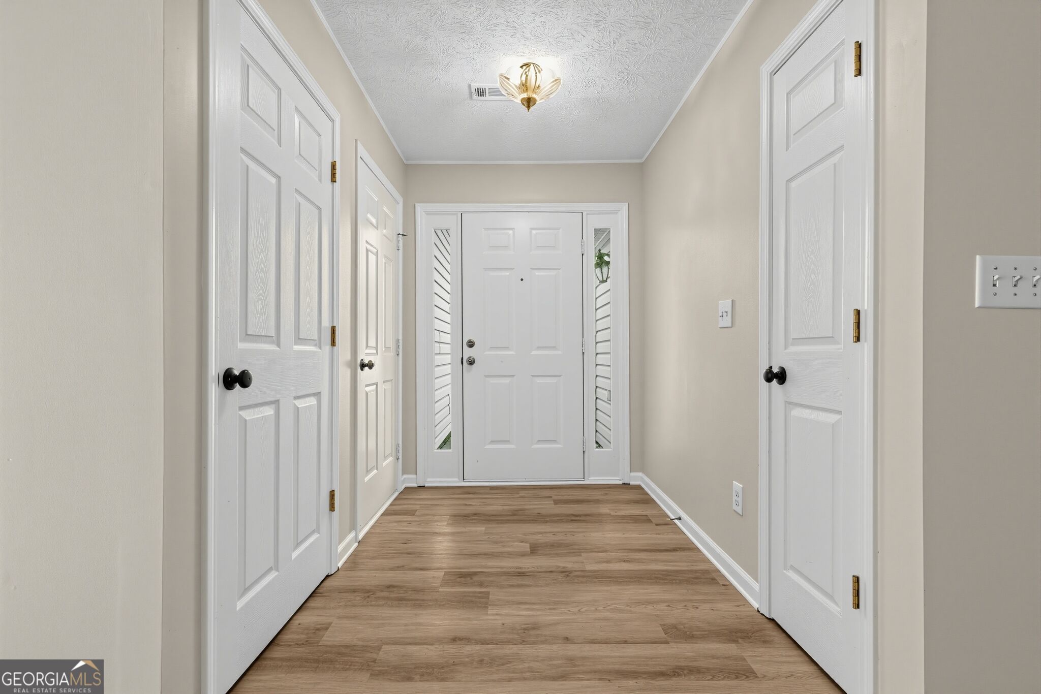2720 Matlin Way Property Photo 4