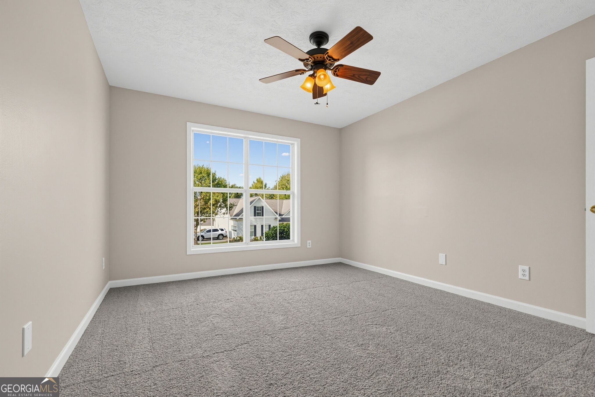 2720 Matlin Way Property Photo 9