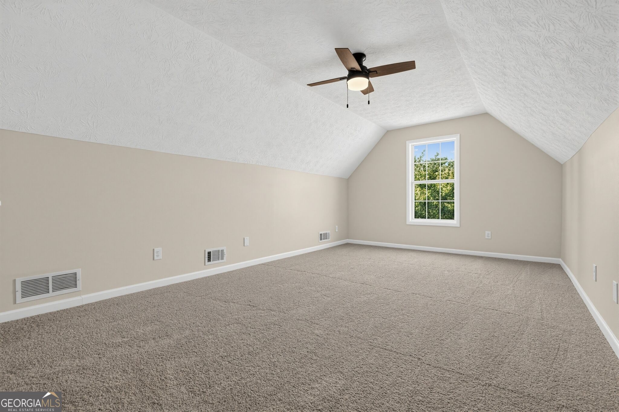 2720 Matlin Way Property Photo 21