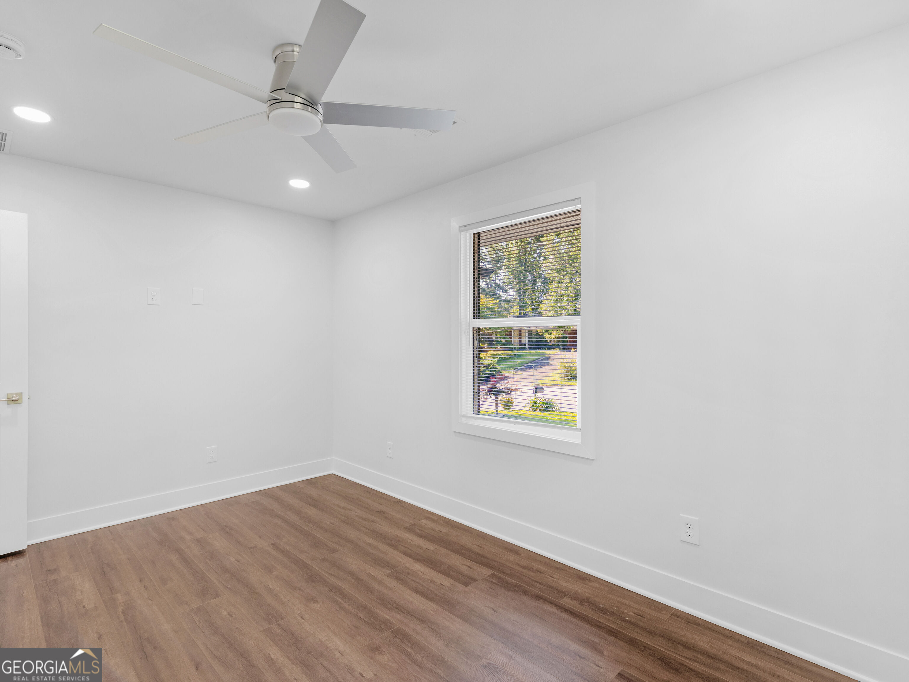 984 Morrow Road Property Photo 14