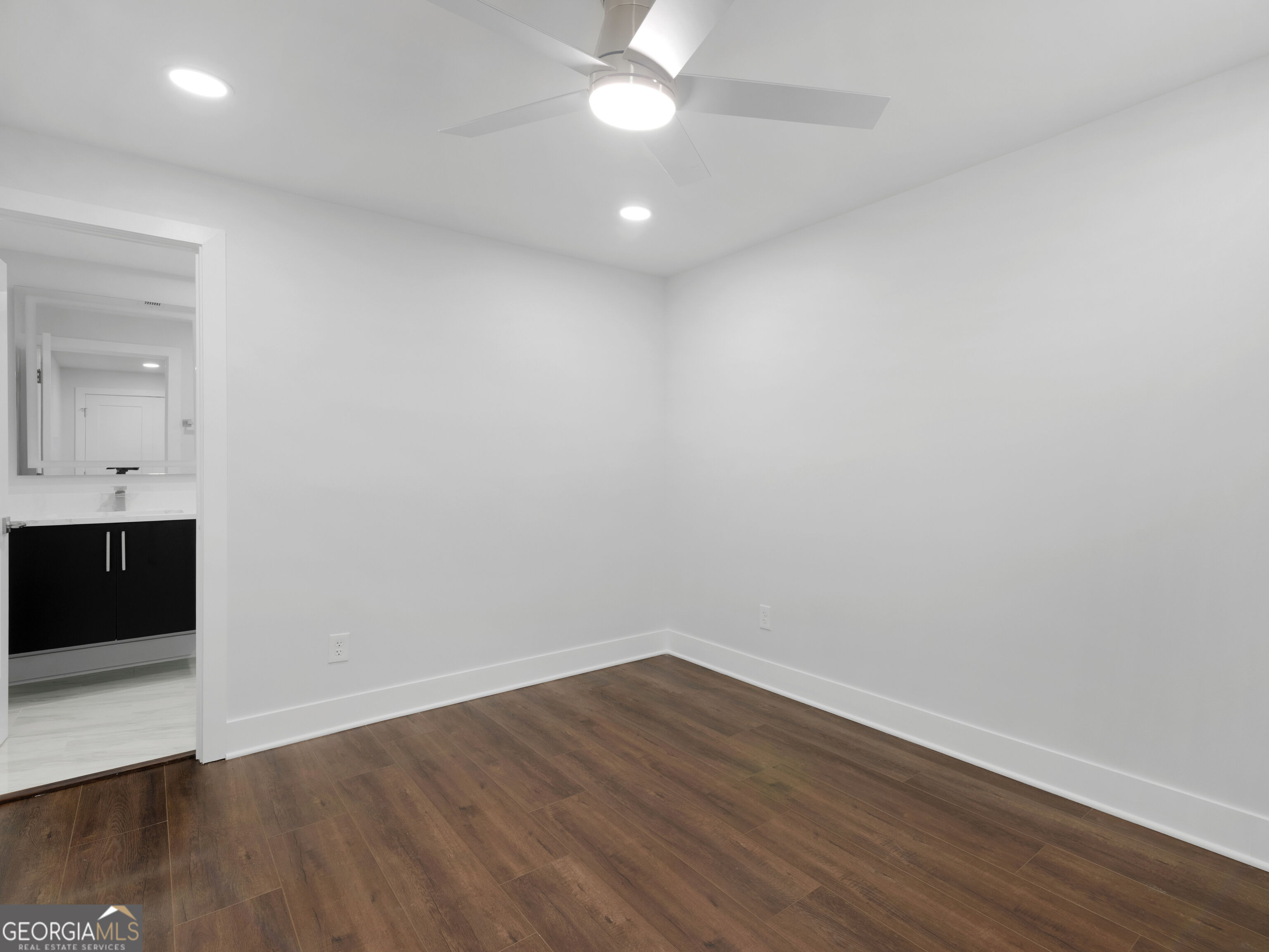 984 Morrow Road Property Photo 30
