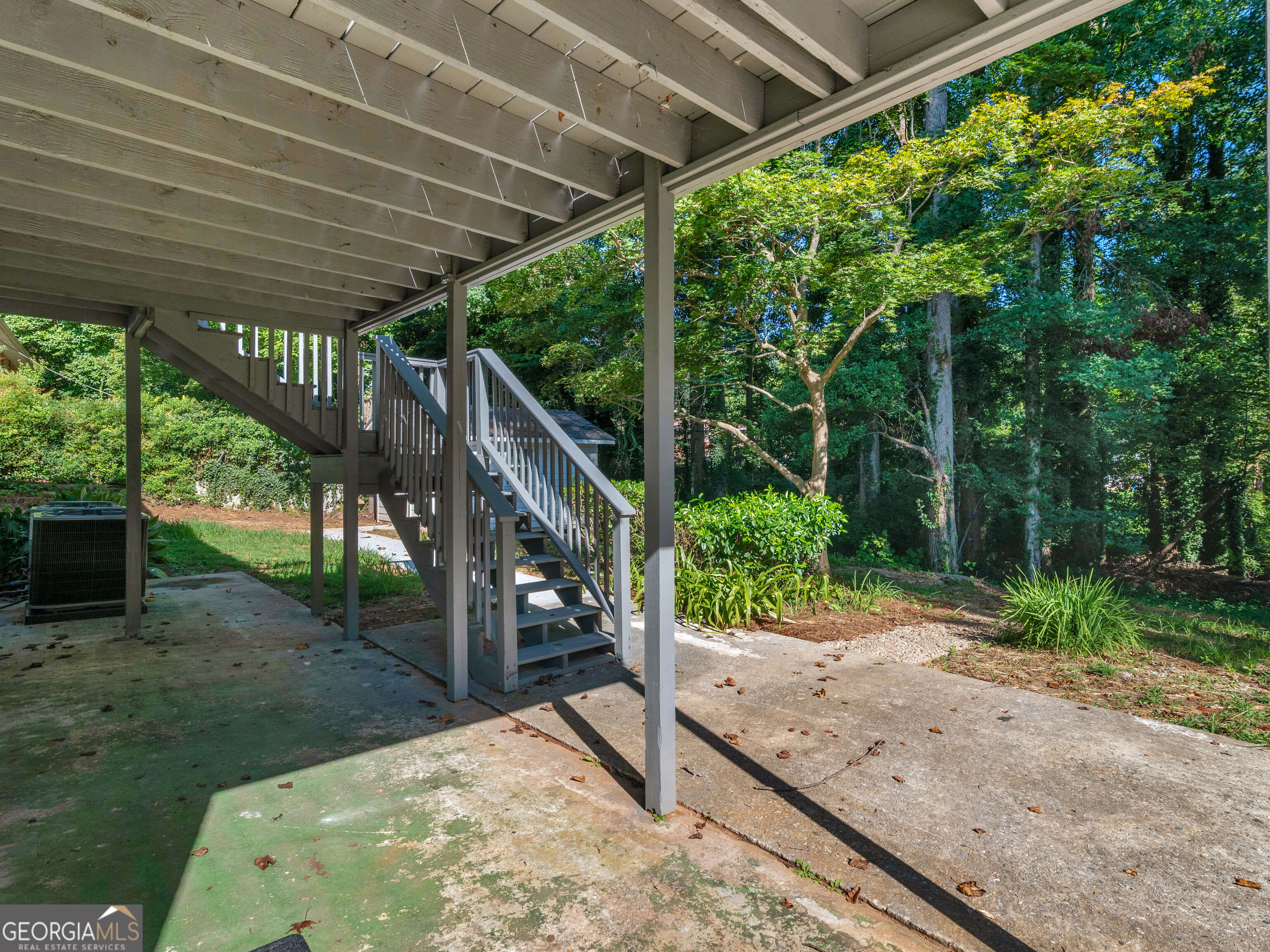 984 Morrow Road Property Photo 32