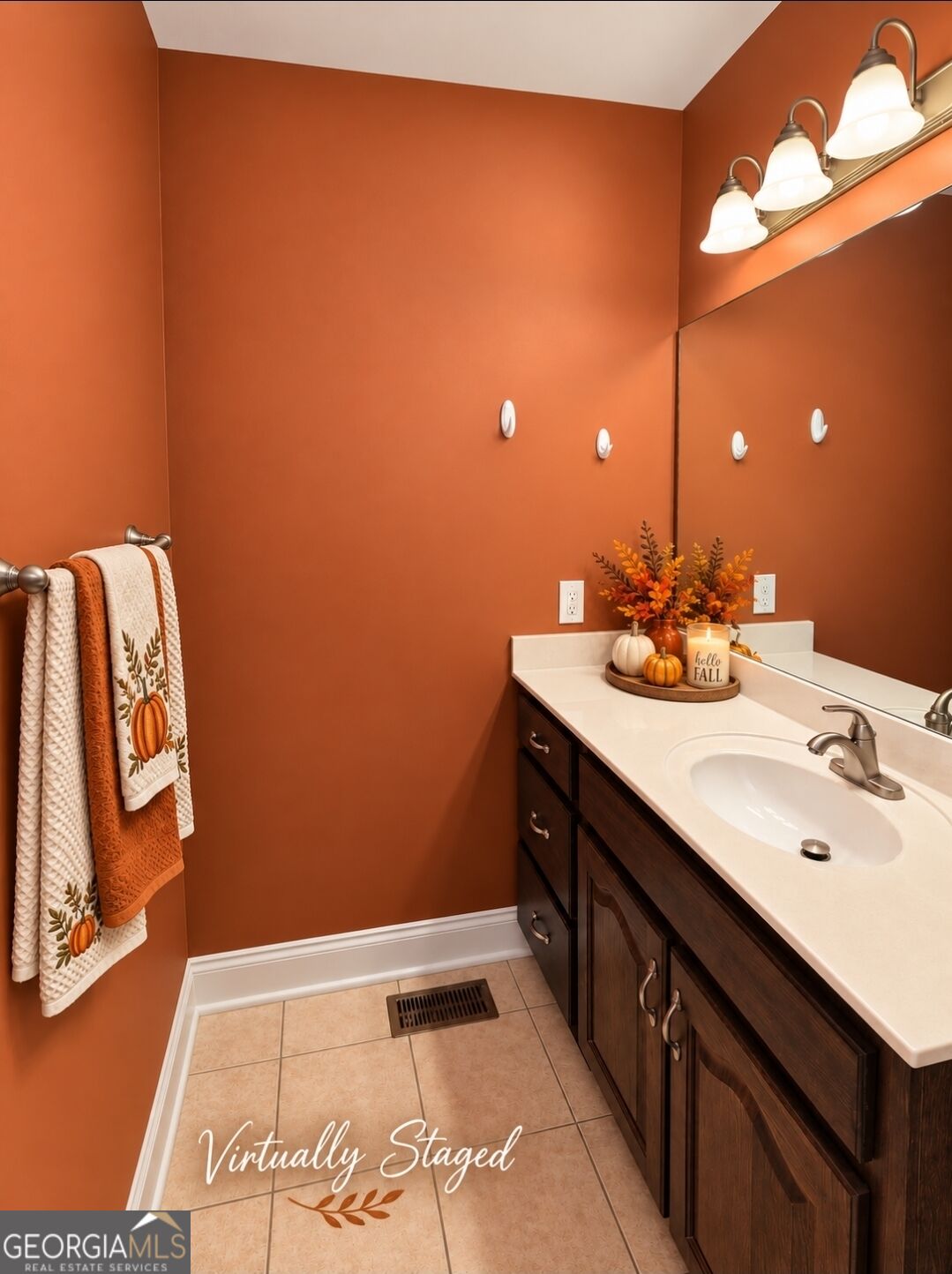 97 E Riley Property Photo 14