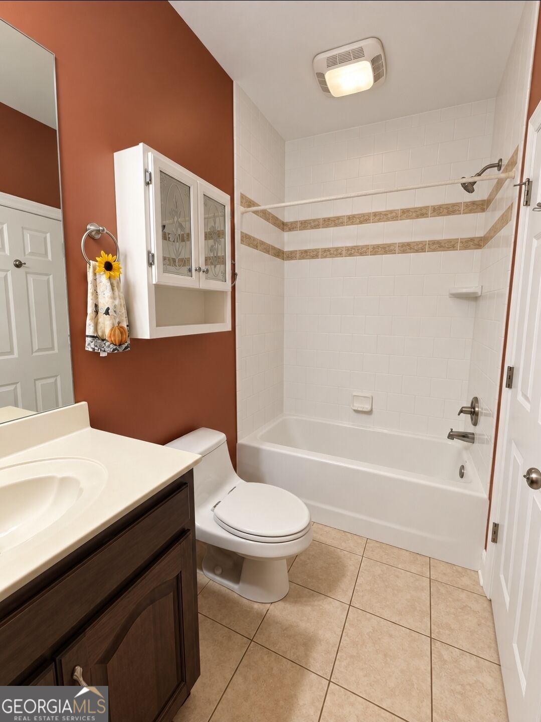 97 E Riley Property Photo 16