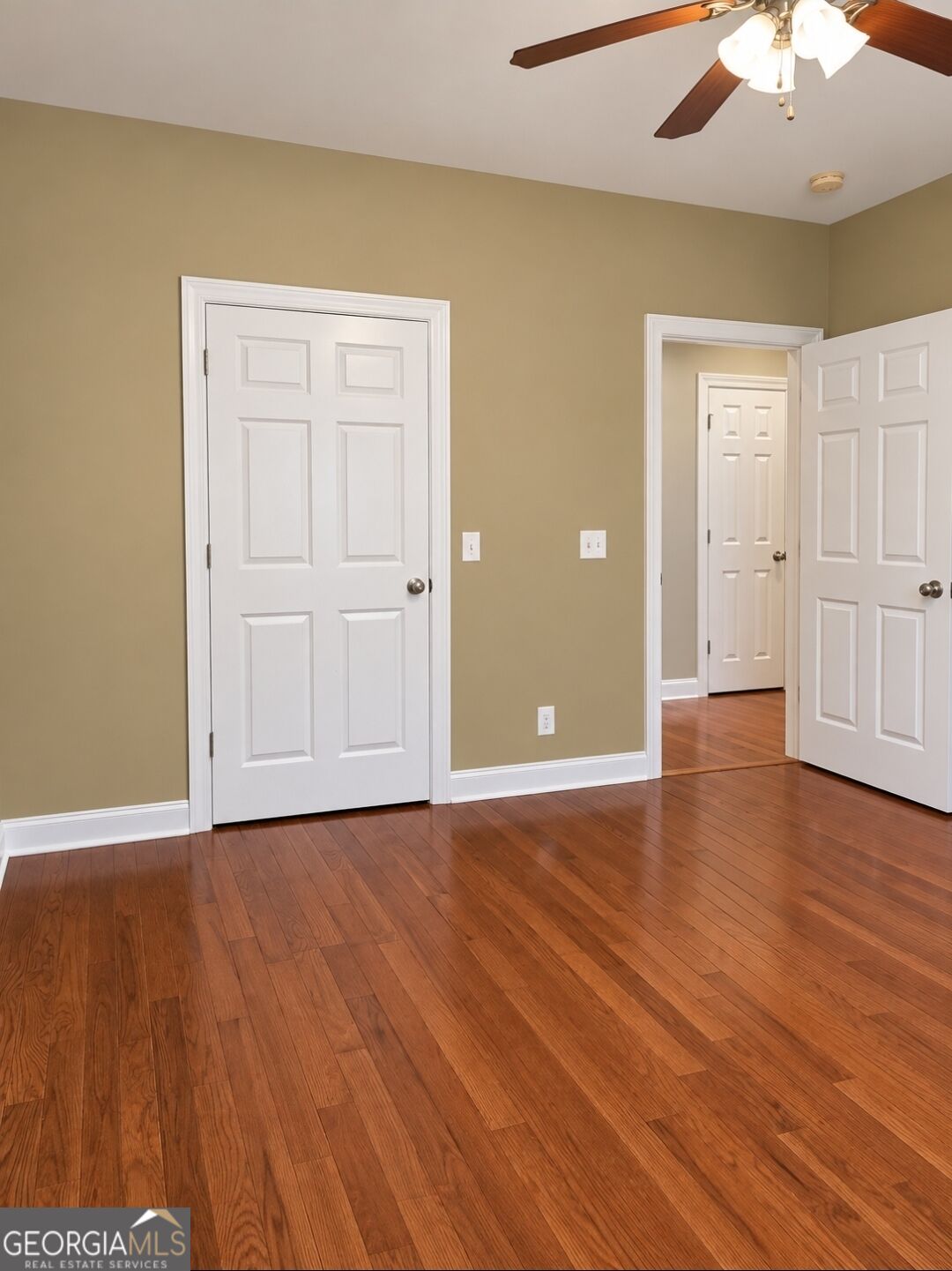 97 E Riley Property Photo 36