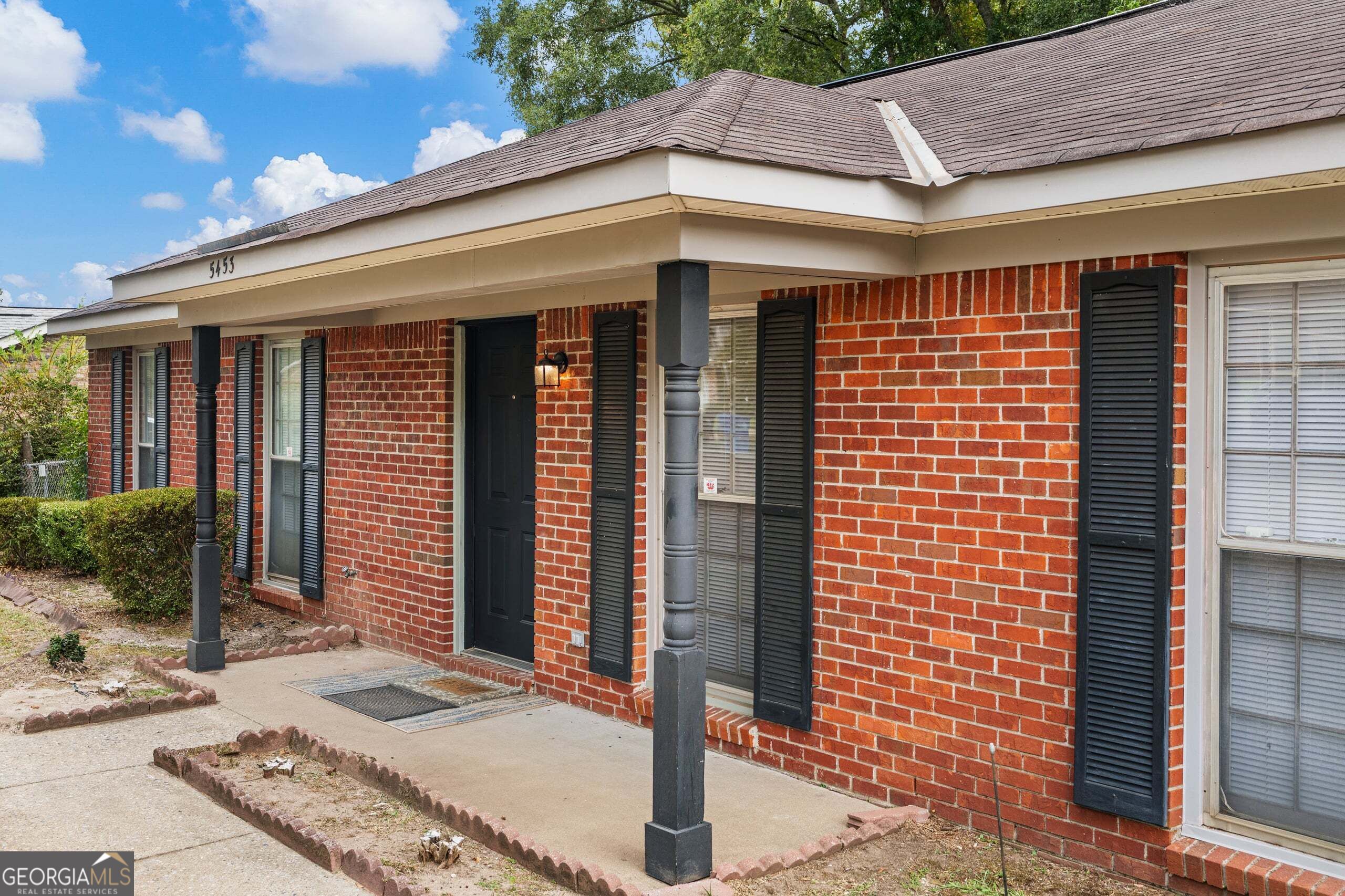 5453 Cranston Drive Property Photo 3