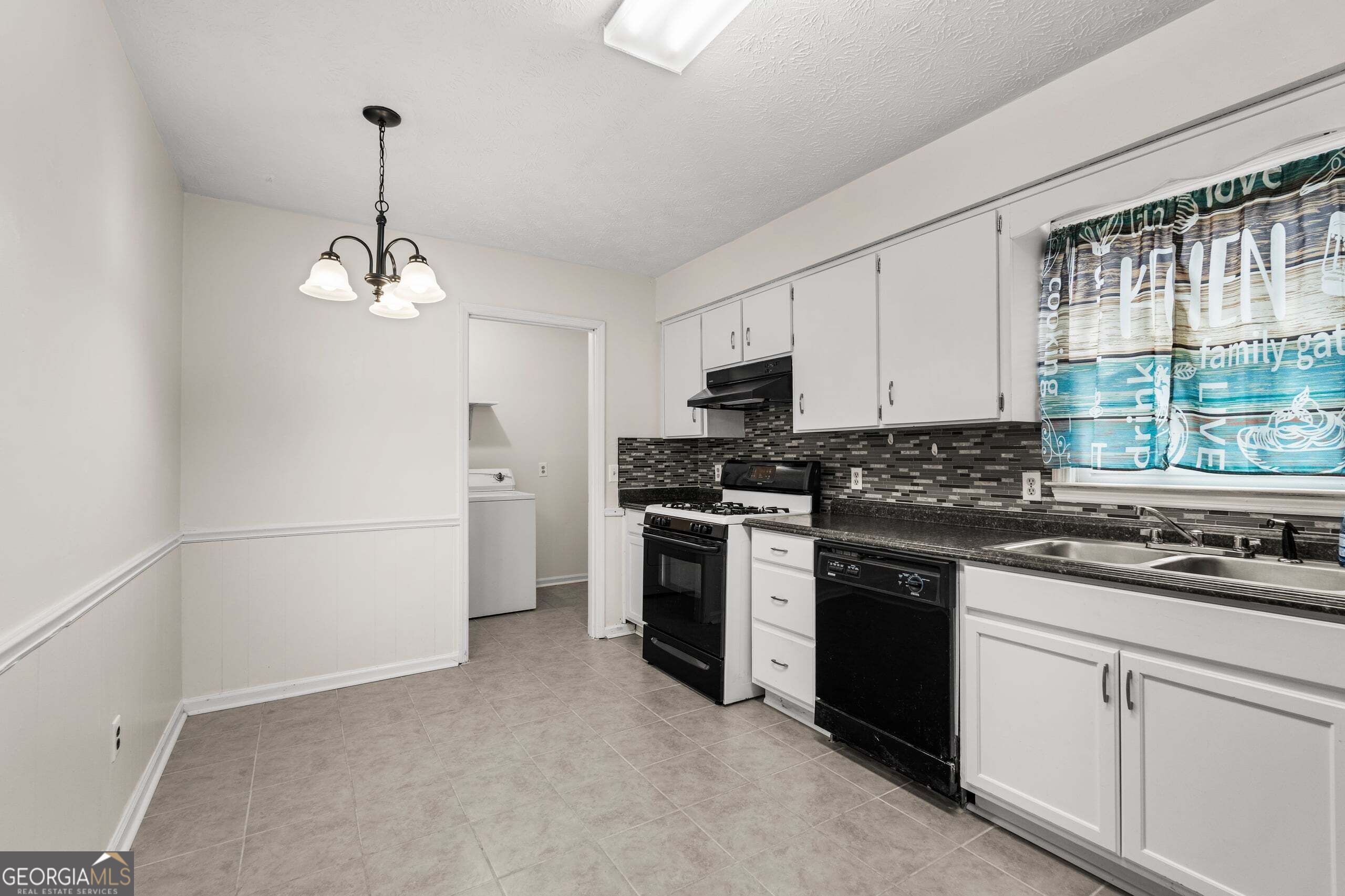 5453 Cranston Drive Property Photo 20